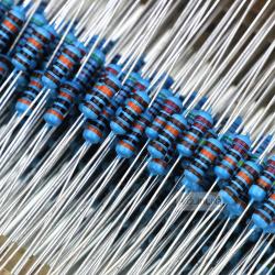 ตัวต้านทานแบบแพ็ค 1/4W ตั้งแต่ 100 ohm-2.4K ที่ใช้บ่อย 20 ค่า ค่าละ 10 ชิ้น รวม 200 ชิ้น