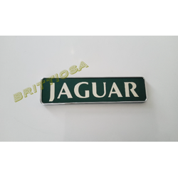 Jaguar merkki takaluukuun "EI SAA ENÄÄ"=68e