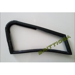 Kolmioikkunan tiiviste, roadster, oikea =16e