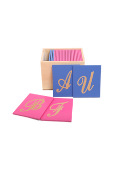 บัตรกระดาษทราย เอบีเขียนใหญ่, ของเล่นไม้, ของเล่นเสริมพัฒนาการ, ของเล่นเด็ก, สื่อการสอน,มอนเตสซอรี่ ,montessori, สื่อการสอนประถม