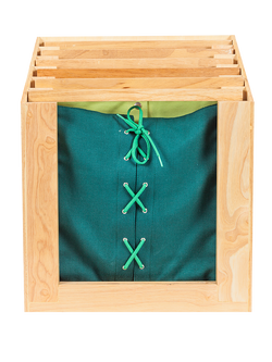 กรอบฝึกการแต่งตัว ตู้ใส่ได้ 6 ชิ้น (สามารถเลือกชุดฝึกเพิ่มได้) ฝึกแต่งกาย ผูกเชือก ติดกระดุม รูดซิป ใส่เข็มขัด และอื่นๆ สื่อการสอน เด็กอนุบาลมอนเตสซอรี่ ,montessori, สื่อการสอนประถม