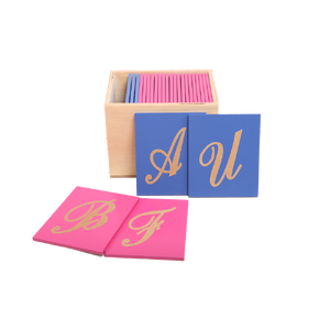 บัตรกระดาษทราย เอบีเขียนใหญ่, ของเล่นไม้, ของเล่นเสริมพัฒนาการ, ของเล่นเด็ก, สื่อการสอน,มอนเตสซอรี่ ,montessori, สื่อการสอนประถม