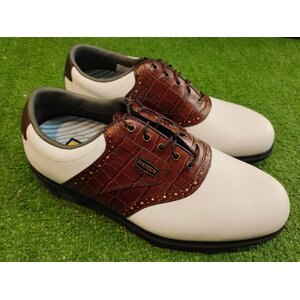 รองเท้ากอล์ฟมือสอง