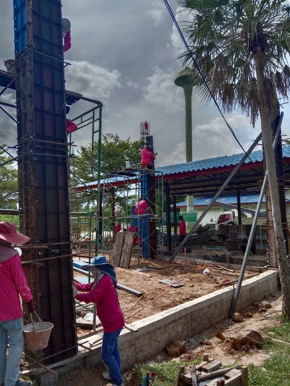 งานก่อสร้างอาคารกิจกรรมหน้าเสาธงศูนย์พัฒนาเด็กเล็ก