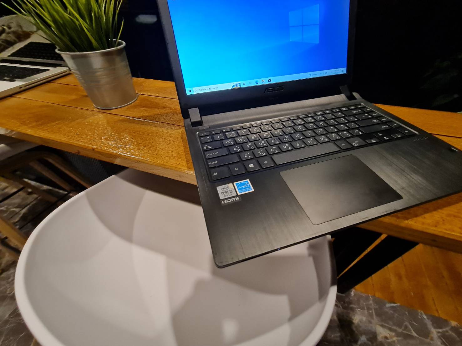 โน้ตบุ๊ค Notebook Asus Pro P1440F(i3-10110U/4GB/M.2 512GB)+Adapter+กระเป๋า จอมีรอยคีบอร์ด