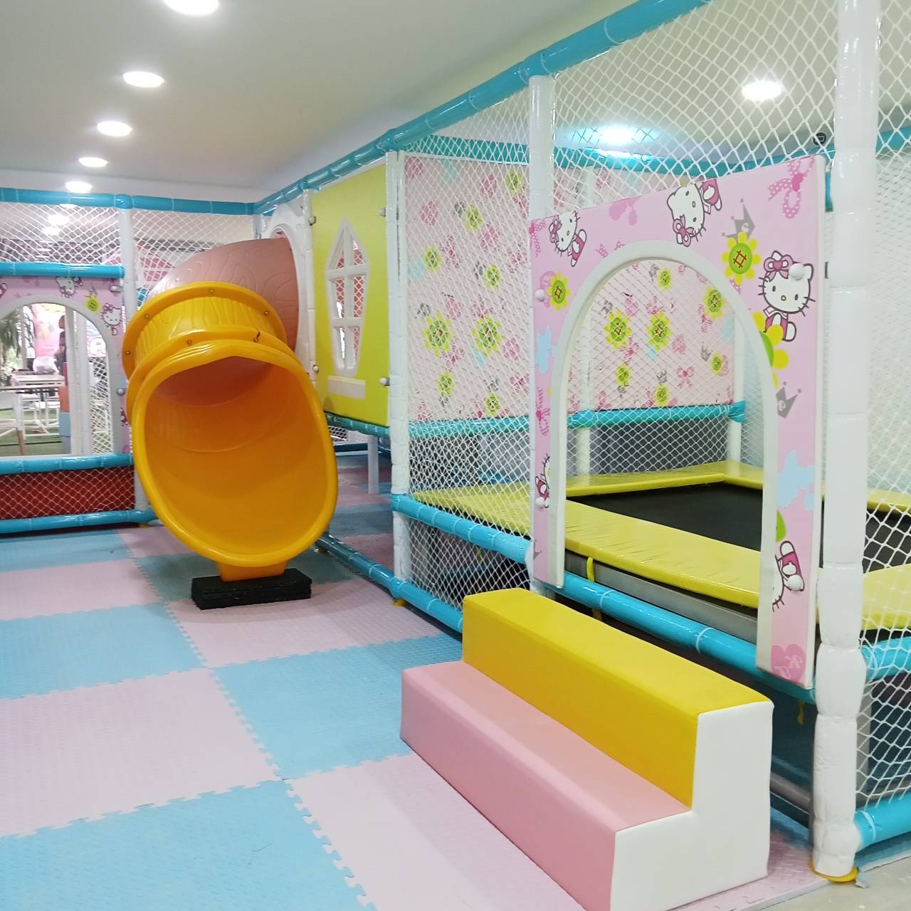 บ้านบอลเด็ก ชุดสนุกเด็กแสนหวาน บ่อบอลพร้อมสไลเดอร์และของเล่นมากมาย นุ่มนิ่ม softplay สวนสนุก เครื่องเล่นสนามในร่ม indoorplayground รับสั่งทำบ้านบอลตามธีมสีและขนาดตามพื้นที่ได้ pre order 30-45 วัน