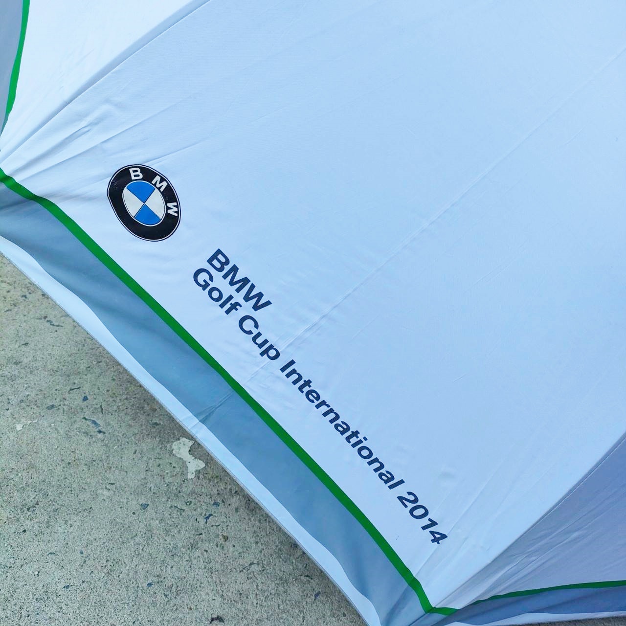 ร่มกอล์ฟ BMW GOLF CUP ของใหม่!!! ของศูนย์!!! มีปลอกหุ้มร่ม ให้ สภาพสวยย ปุ่มเปิดออโต้ ภายในกัน UV ไม้กอล์ฟพรีเมี่ยมมือสอง ของแท้ By NakaraLuxurious