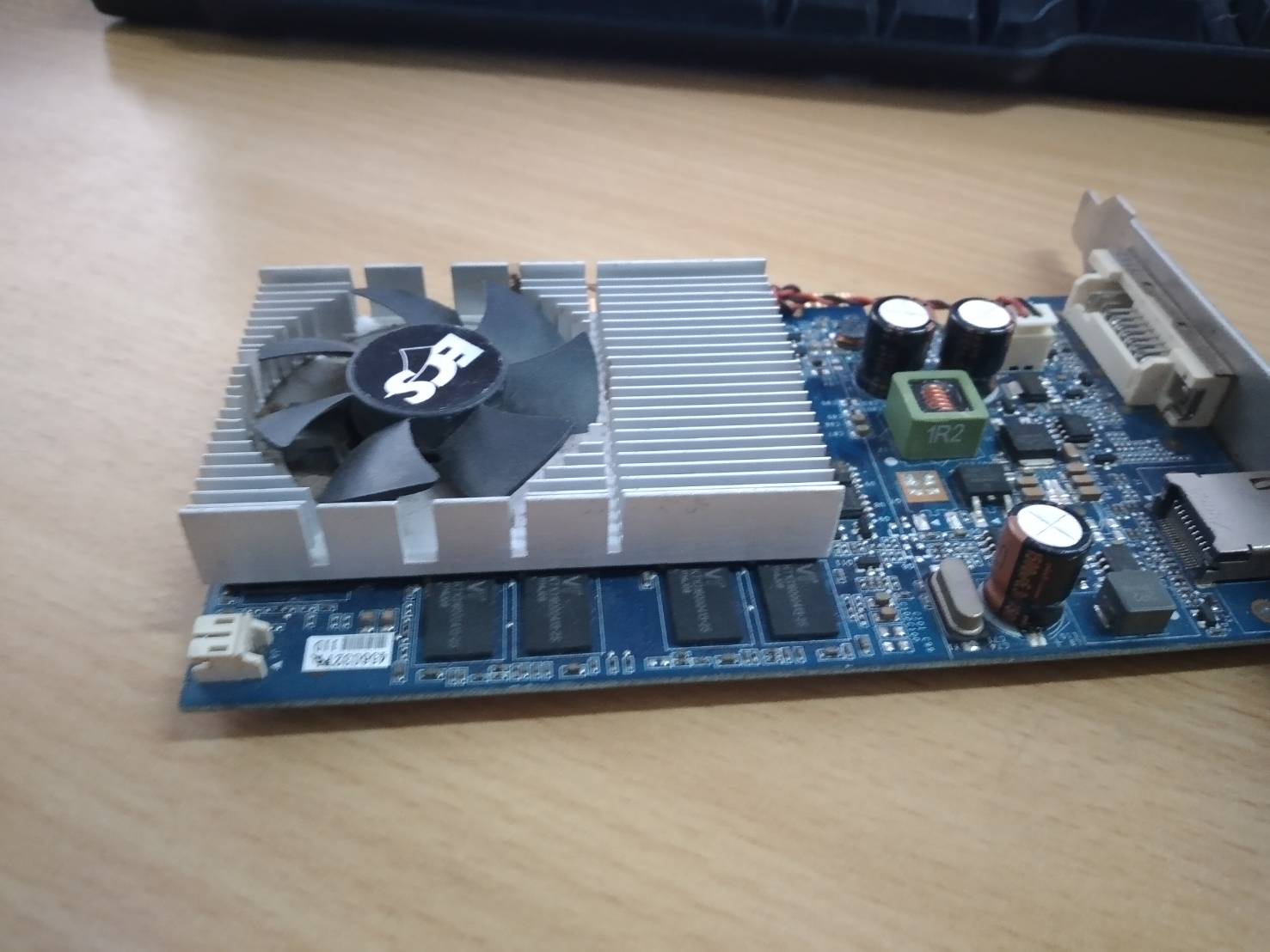 การ์ดจอ ECS N9500GT-1GKS-F (V1.0) DDR2 1GB 128 BIT