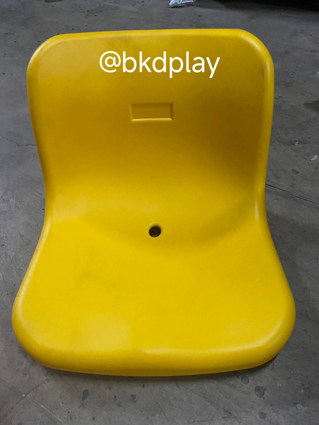 เก้าอี้อัฒจันทร์ เก้าอี้อัฒจรรย์ ที่นั่งอัฒจันทร์ , ที่นั่งเชียร์, เก้าอี้อัฒจันทร์,เก้าอี้สนามกีฬา มีหลายสี พร้อมส่งในไทย