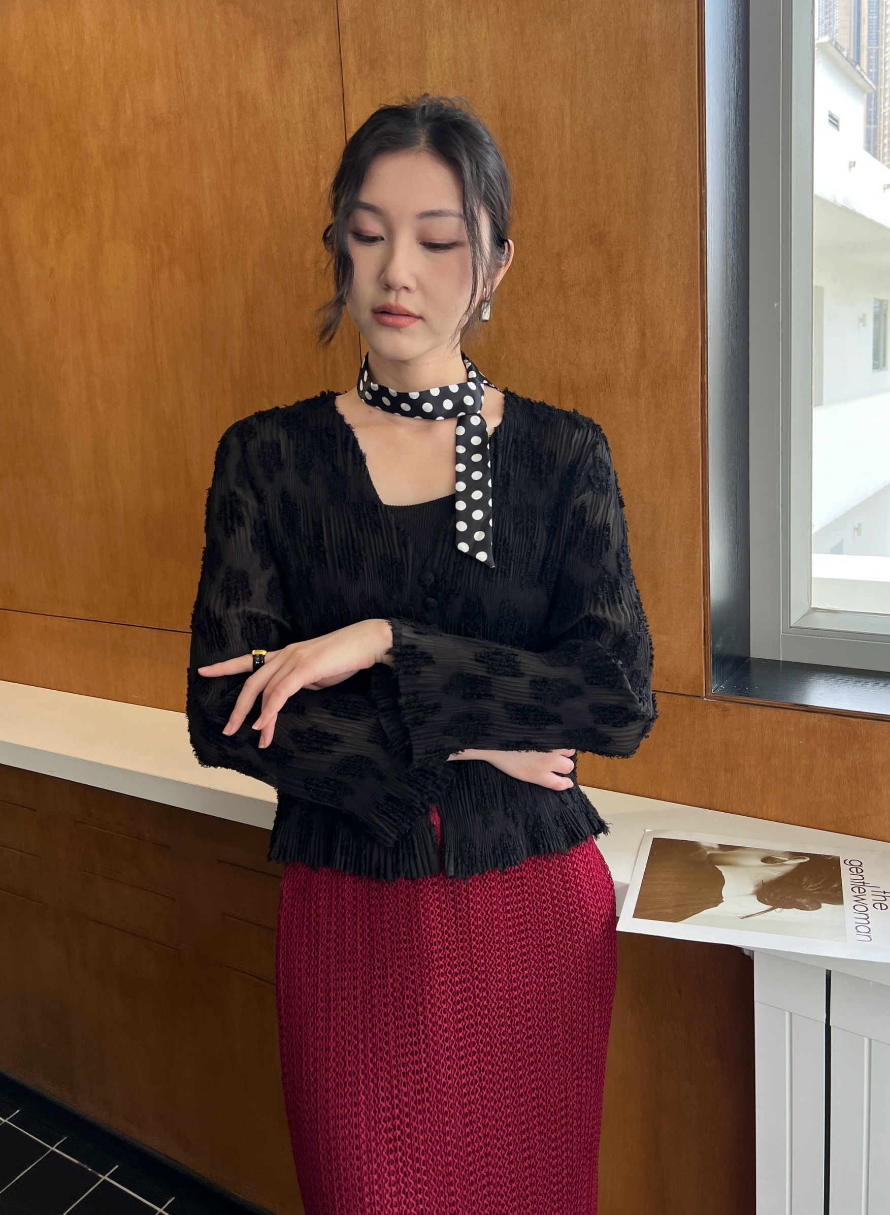 ปรับราคาลง20%!! 2MUAY รุ่น GJO2025 เสื้ออัดพลีทคุณภาพ V NECK BUTTON FRONT CRINKLE PLEATED TOP 6 สี FREE SIZE