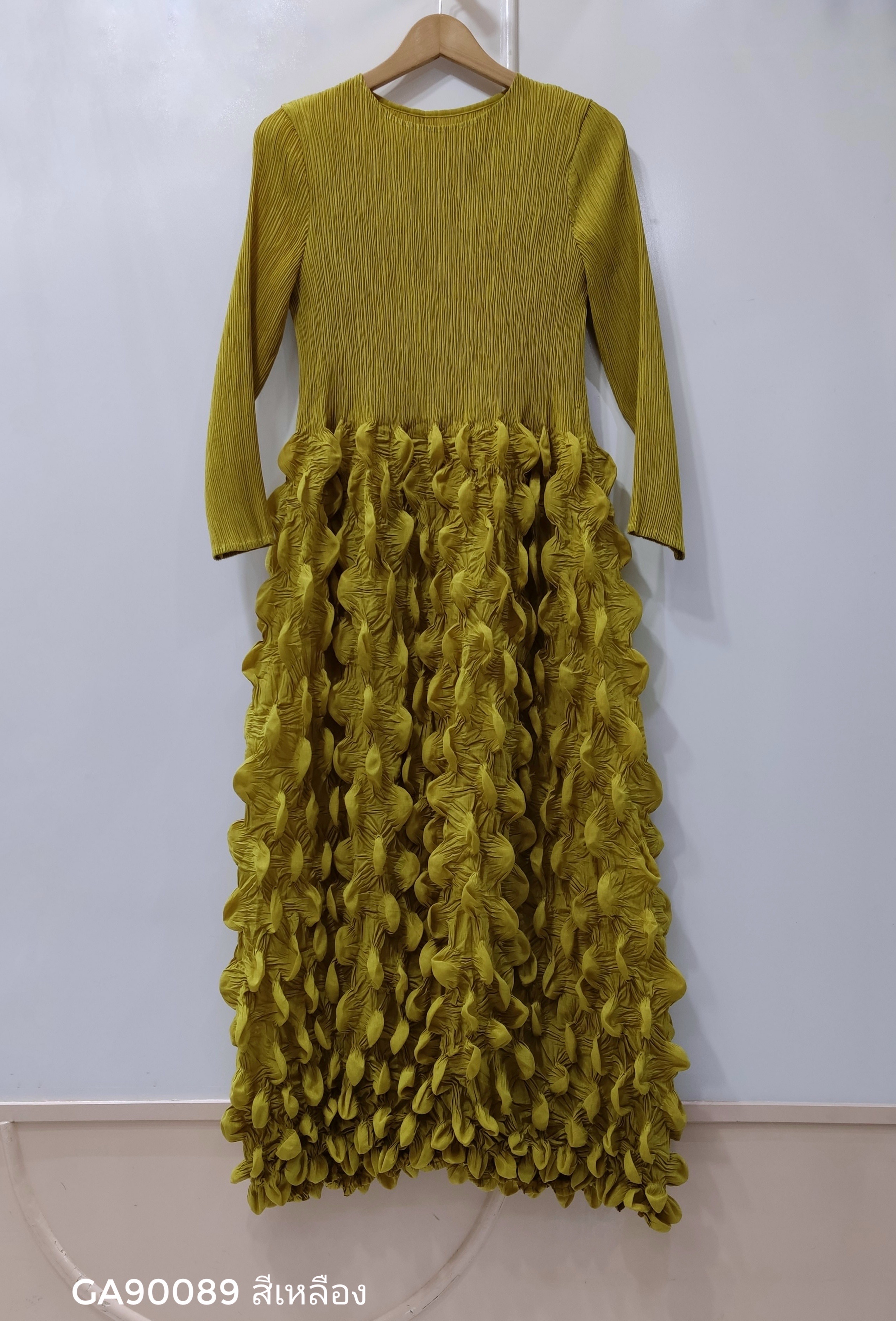 อกถึง 50 ยาว 51 นิ้ว 2MUAY รุ่น GA90089 เดรสอัดพลีทผ้าเนื้อ Matte LONG SLEEVE BUBBLE PLEATED DRESS 5 สี FREE SIZE