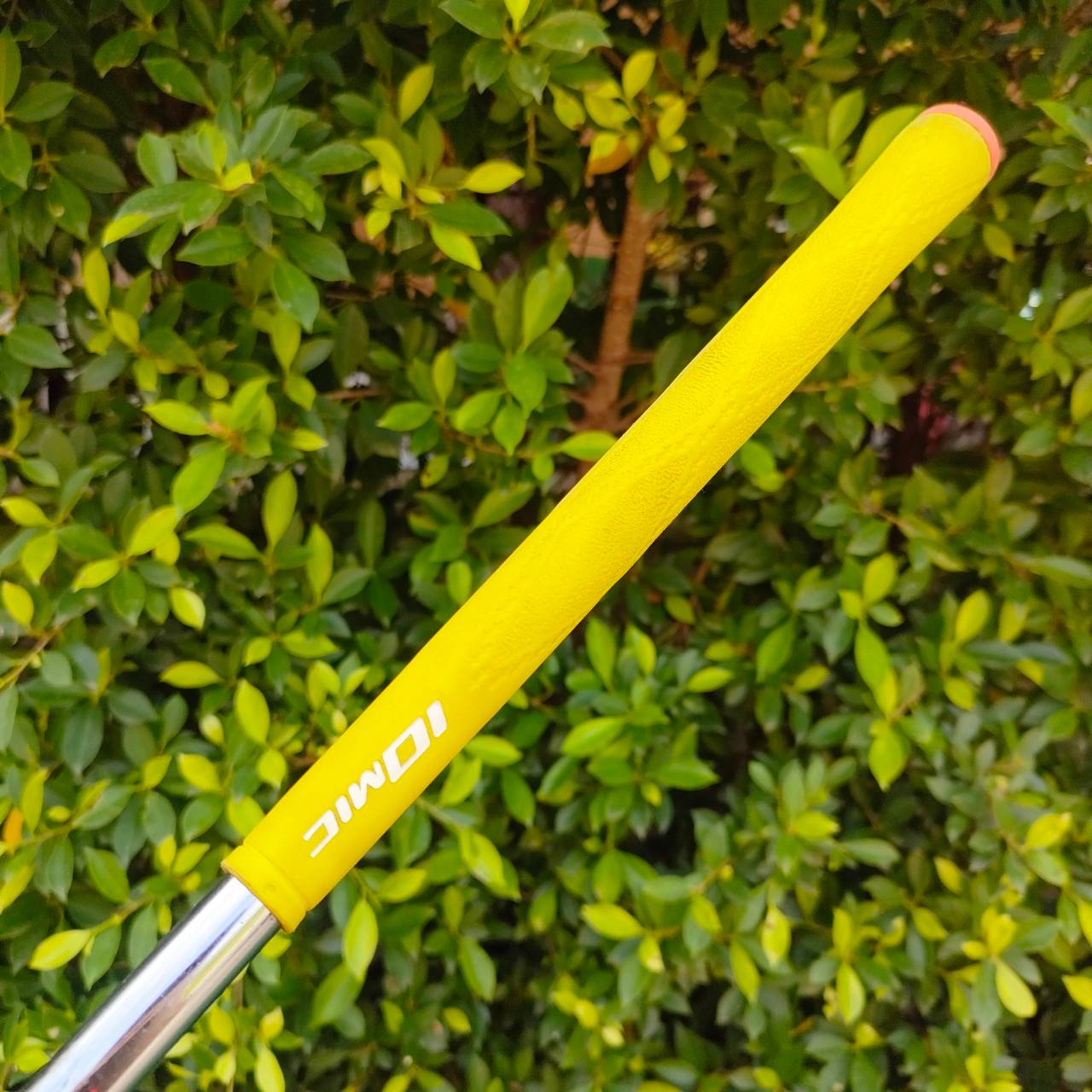 WEDGE CLEVELAND CG10 องศา 52 ก้าน DYNAMIC GOLD FLEX WEDGE สองจุดเป็น STANDARD BOUNCE เป็นองศาที่ขาดในชุดต้องซื้อเพิ่มทุกชุด ร่องอย่างคม อย่างโหด ไม้กอล์ฟมือสอง ของแท้ BY NakaraLuxurious