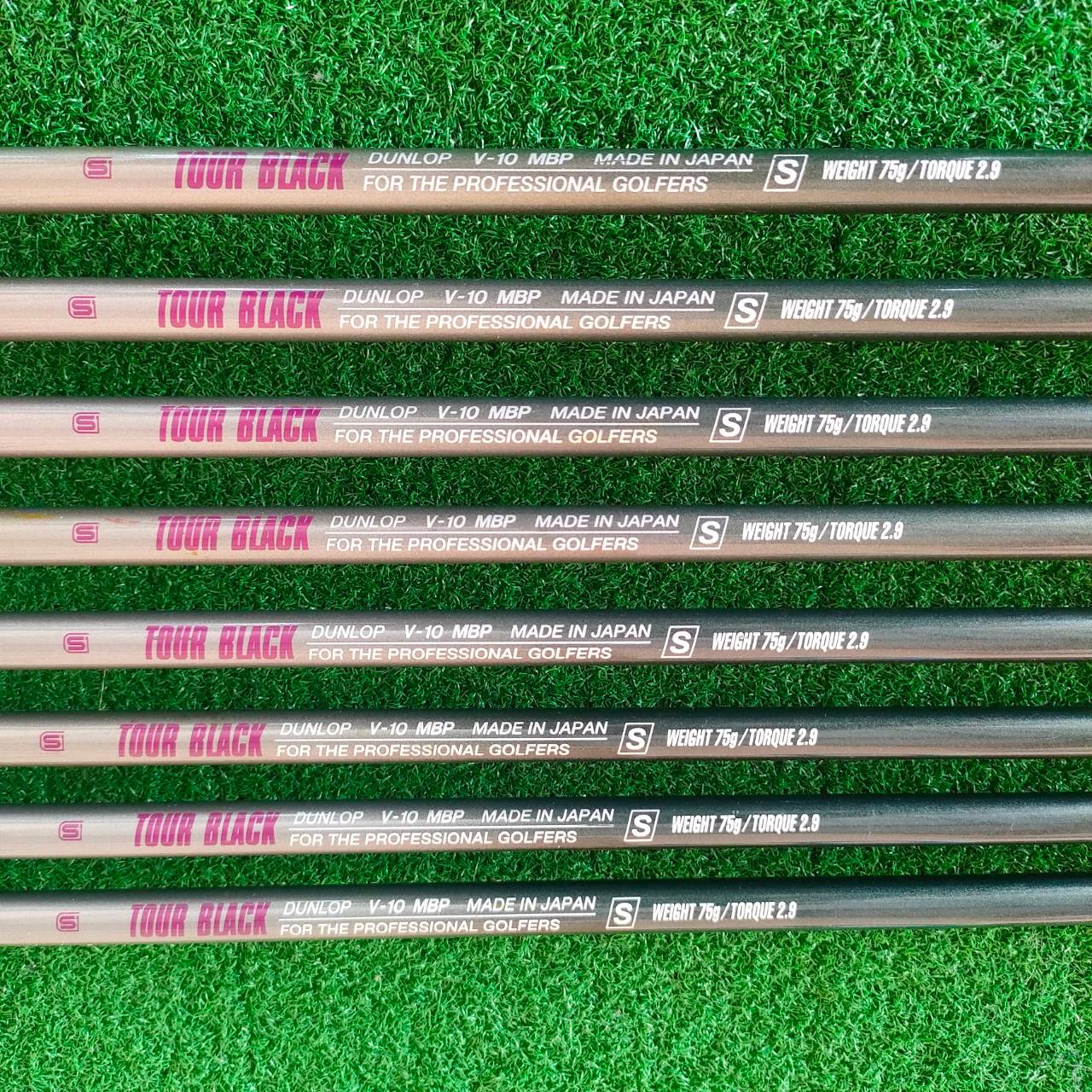 ชุดเหล็ก DUNLOP NEWBREED GRAVITY FLOW PRO MODEL มีเหล็ก 3-9 เเละ PW ก้าน TOYR BLACK FLEX S MADE IN JAPAN