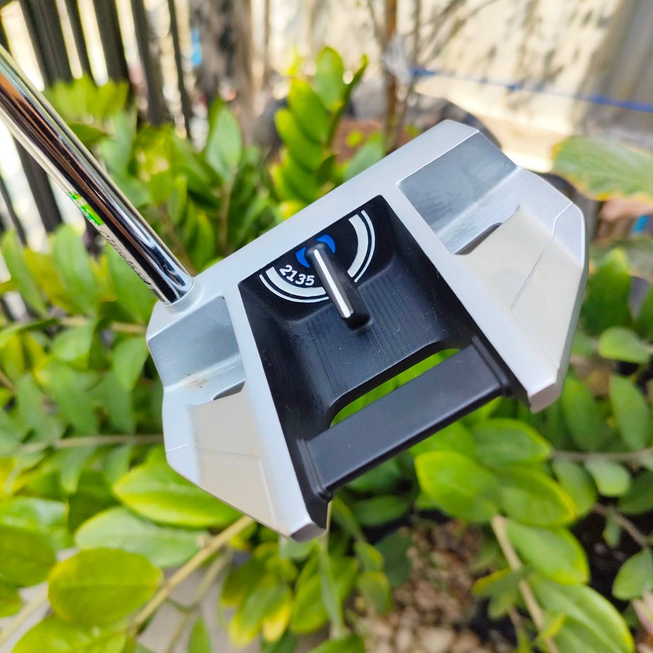 PUTTER Cleveland TFi 2135 RHO (satin) ความยาว 34 นิ้ว มาพร้อม COVER ตรงรุ่น!!! เกาะไลน์ นิ่งมาก และความคุมระยะได้ง่ายมาก ไม้กอล์ฟพรีเมี่ยมมือสอง ของแท้ By NakaraLuxurious