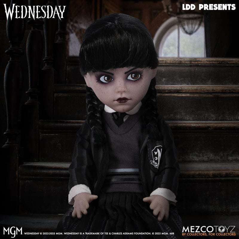 [สั่งจอง] Mezco Toyz 10" : LDD Wednesday Nevermore Academy