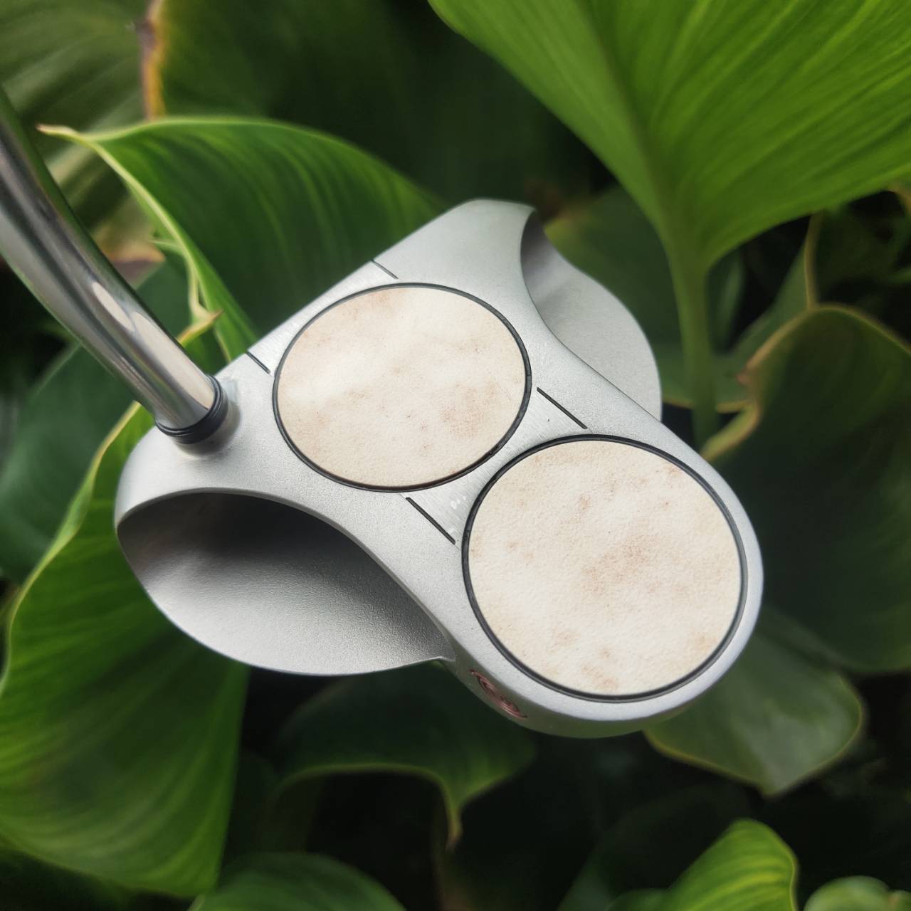 PUTTER ODYSSEY 2-BALL WHITE STEEL – 34” ⛳️ หน้าสัมผัสนุ่ม และเกาะไลน์แบบขั้นเทพ!