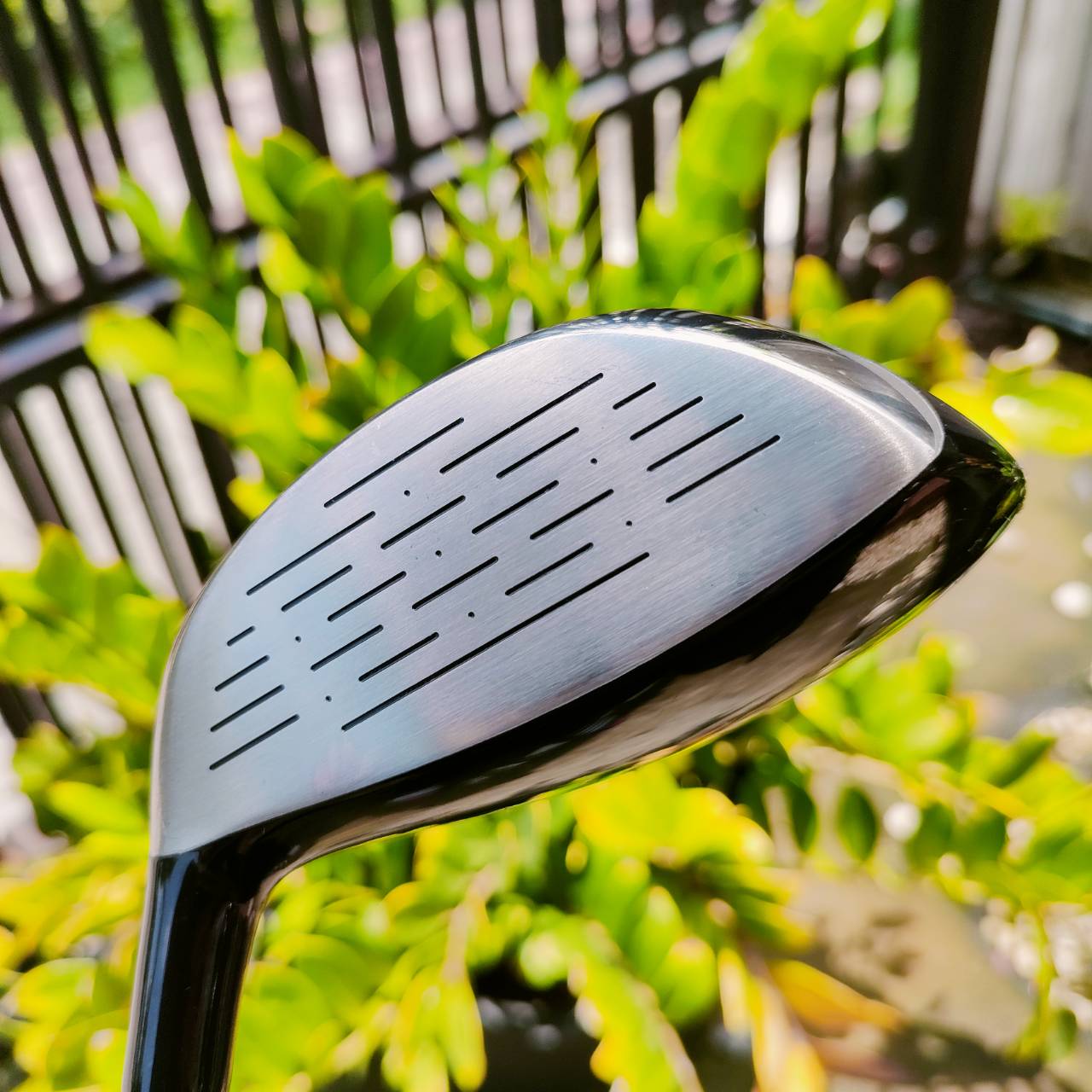 FW3 SWORD IZU 275 องศา 15 ก้าน GRAPHITE DESIGND FLEX R2 ไม้กอล์ฟพรีเมี่ยมญี่ปุ่น ตีแบบพรีเมี่ยม เบาสบาย สวิงไม่แรงก็ตีโดนง่ายและไกล ไม้กอล์ฟพรีเมี่ยมมือสอง ของแท้ By NakaraLuxurious