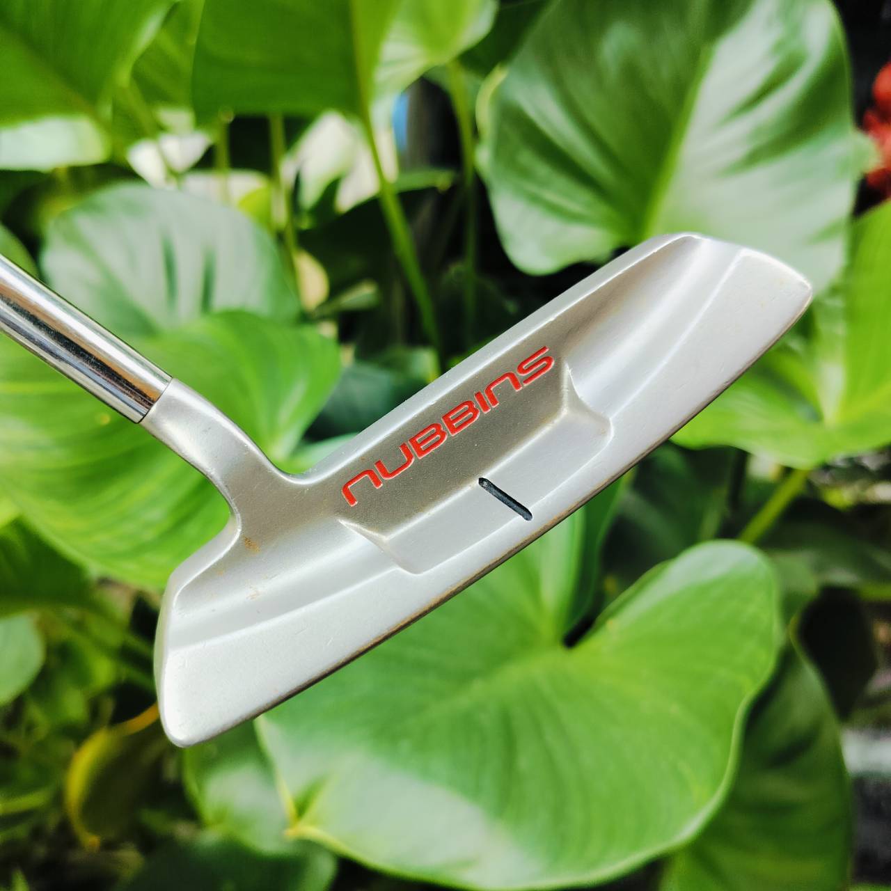 PUTTER TaylorMade Nubbins B3s ความยาว 35 นิ้ว สภาพสวยๆเลยค่ะ หน้าสัมผัสเกาะไลน์มาก ไม้กอล์ฟพรีเมี่ยมมือสอง ของแท้ By NakaraLuxurious