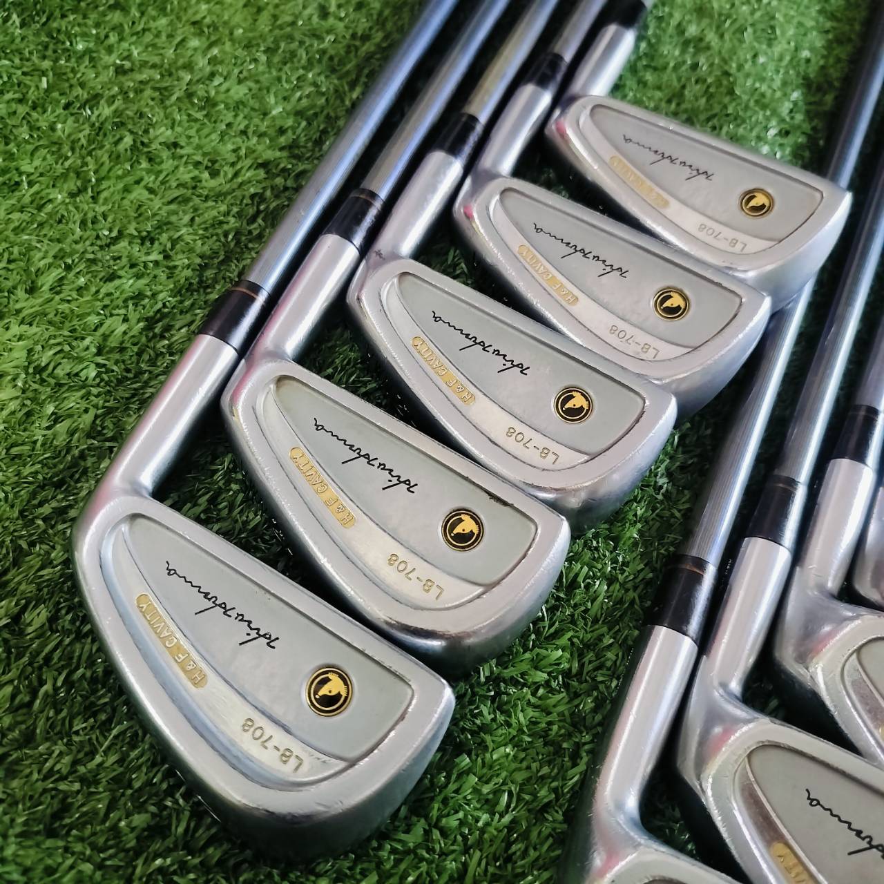 ชุดเหล็ก HONMA-LB 708 H & F CAVITY รุ่นดังอีกรุ่น เหล็ก FORGED JAPAN SAKATA ตีง่ายมาก ได้ฟีลลิ่งนุ่มนวล ใบไม่ใหญ่ ให้สปินได้ดีมาก ไม้กอล์ฟพรีเมี่ยมมืองสองญี่ปุ่น By NakaraLuxurious