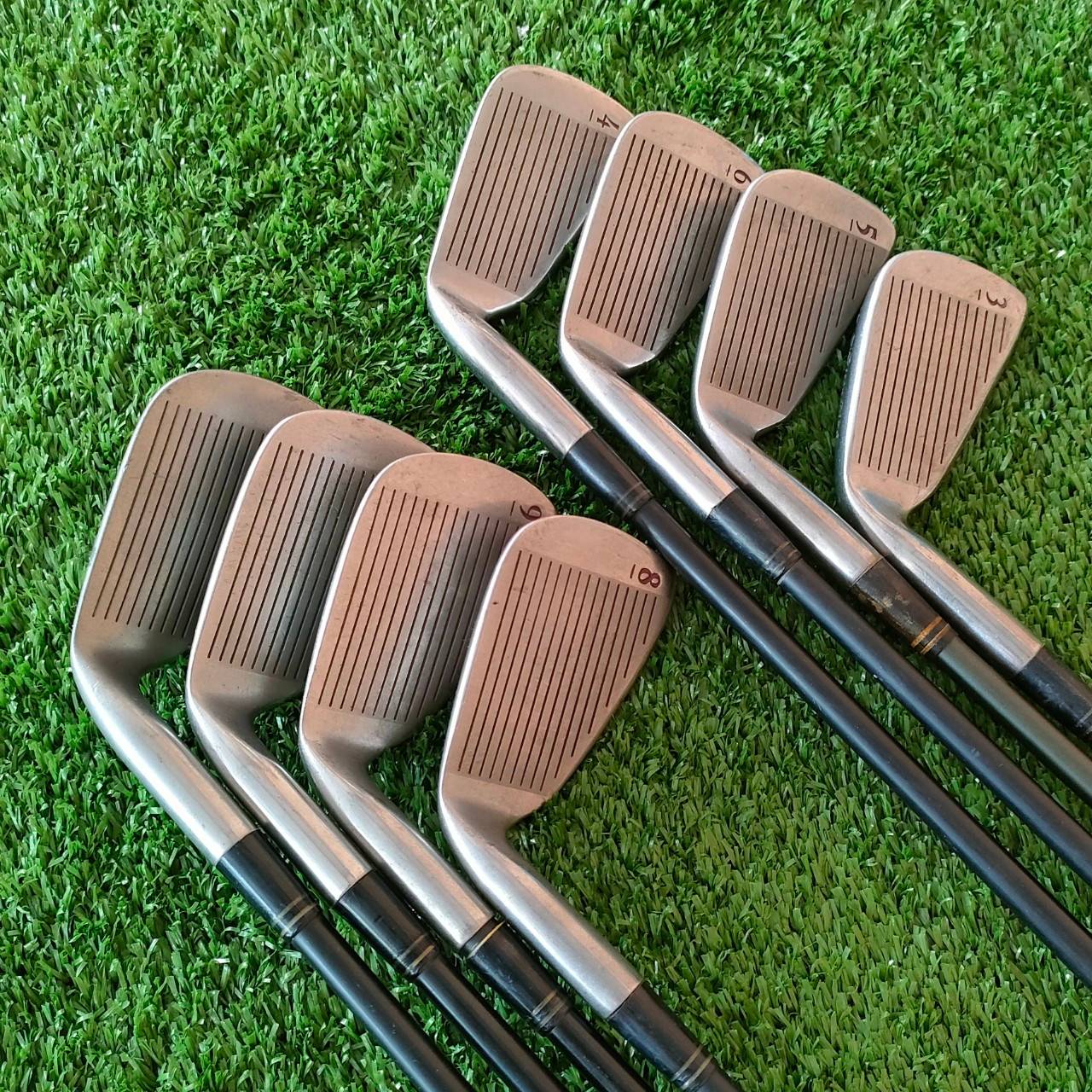 ชุดเหล็ก MIRAGE DISTANCE DESIGN มีเหล็ก 3-9 เเละ PW SW ** ขาดเหล็ก 7 ** ** กริฟ เหล็ก PW มีตำหนิ มีรูปให้ชมค่ะ **