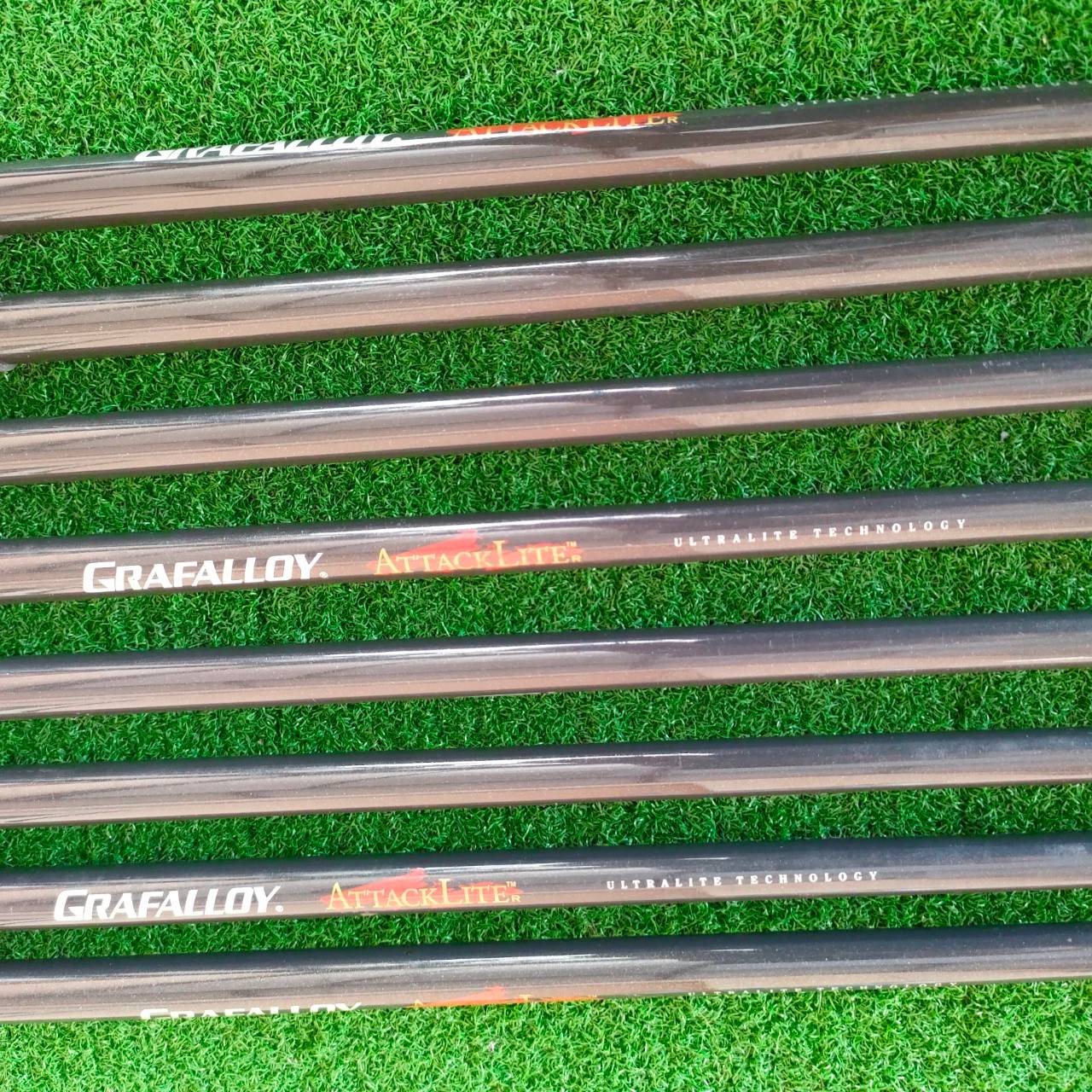 ชุดเหล็ก CLEVELAND CG4 CMM มีเหล็ก 3- 9 เเละ PW ครบชุด ก้าน GRAFALLOY ATTACKLITE FLEX R เหล็กคุณภาพดี เน้นตีง่าย ตีแม่นๆ ตกหยุด
