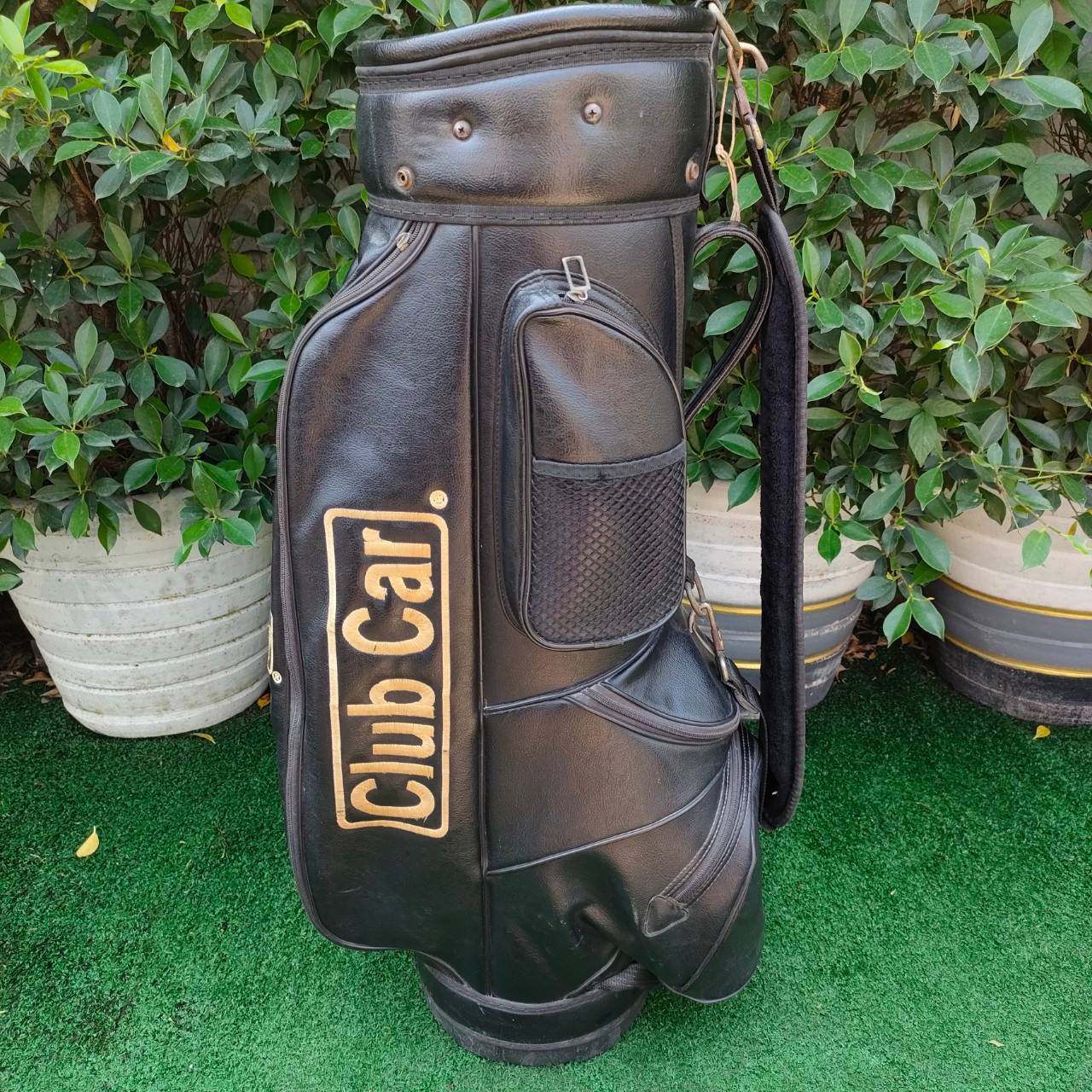ถุงกอล์ฟ CLUB CAR มือสอง ** มีตำหนิ หัวซิฟ หลุด 2 จุด ซ่อมได้ มีรูปให้ชมท้ายสุดค่ะ **