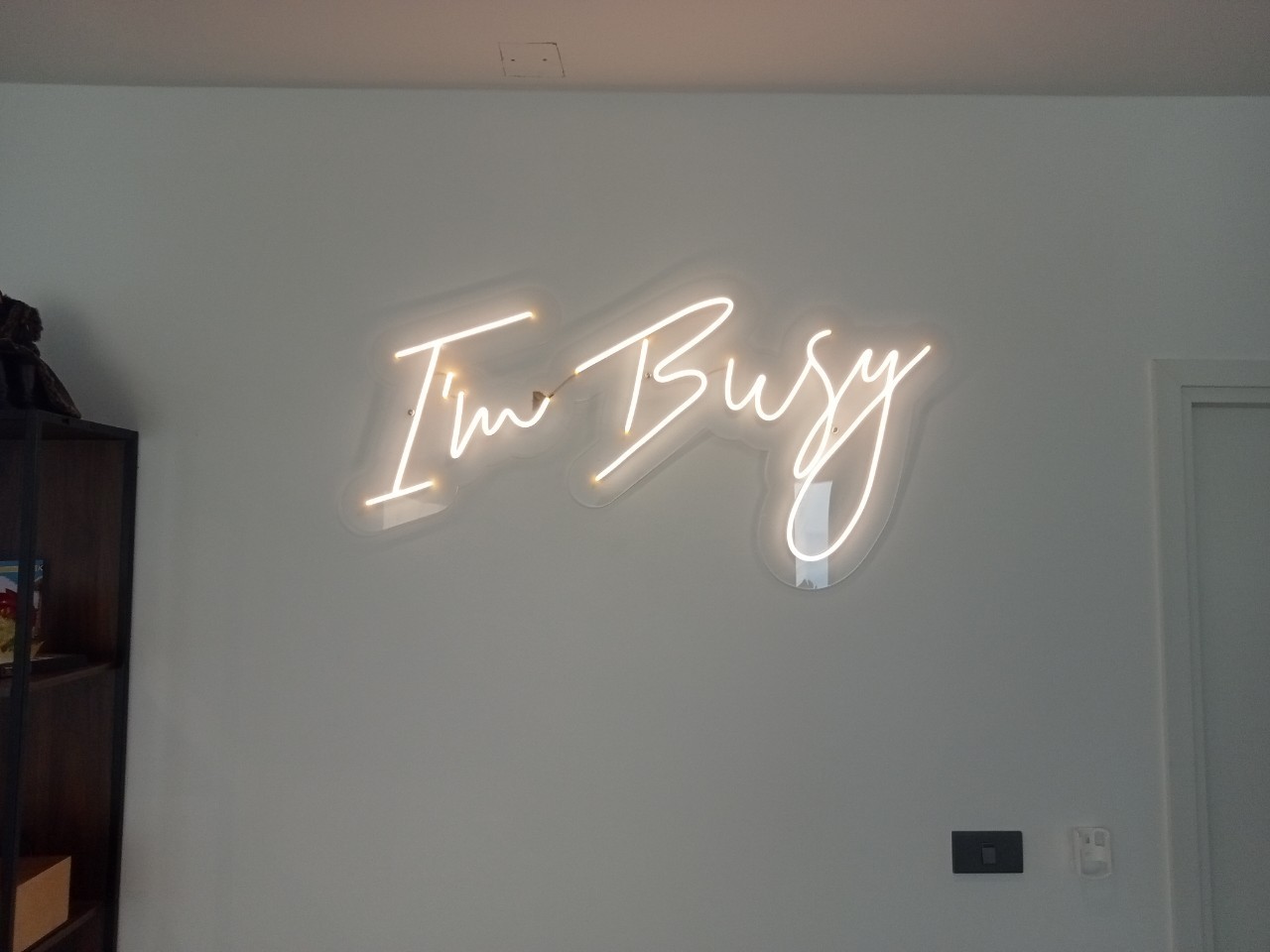 ไฟนีออน เฟค