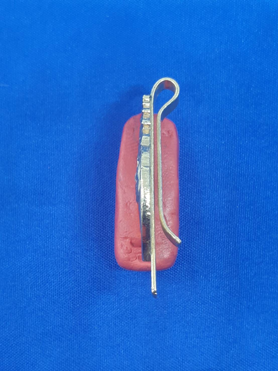 เหรียญ แหนบ หลวงพ่อ ฤาษี ลิงดำ วัด ท่าซุง อุทัยธานี 400.-