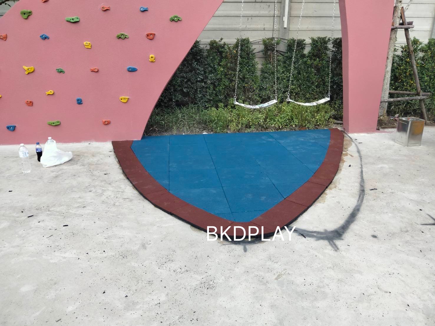 แผ่นยาง EPDM ราคาต่อ1ตร.ม. 4แผ่น แผ่นยางสังเคราะห์ ,แผ่นปูกันกระแทก,แผ่นปูพื้นสนามเด็กเล่น, พื้นยางEPDM ,ปูสนามเด็กเล่น,สนามกีฬา ห้องฟิตเนส พร้อมส่ง ราคาโรงงาน มีสีดำ เทา น้ำเงิน เหลือง แดง เขียว