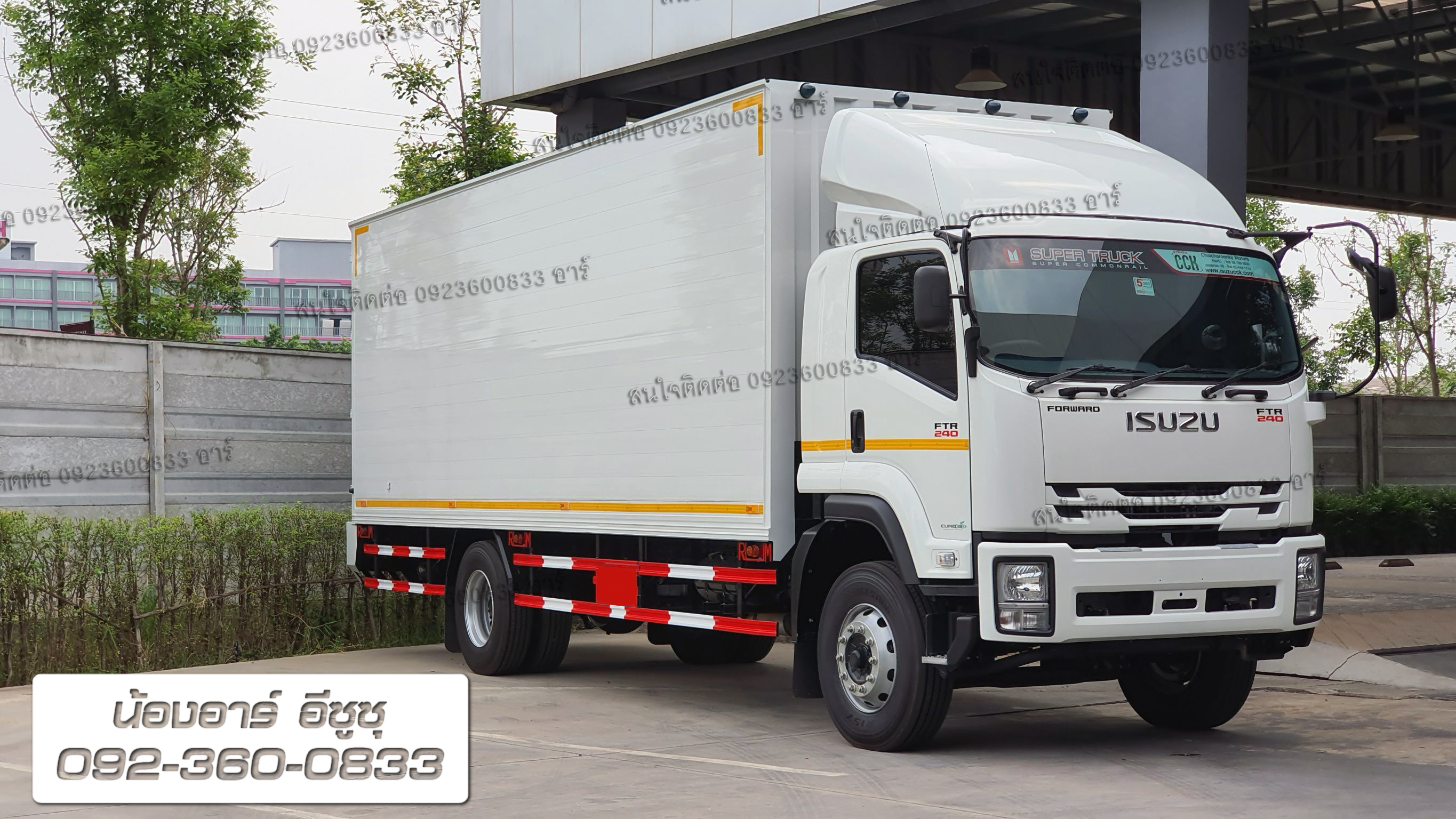 6 ล้อ ISUZU FTR240 แรงม้า พร้อมตู้บรรทุก ประตู 4 บาน