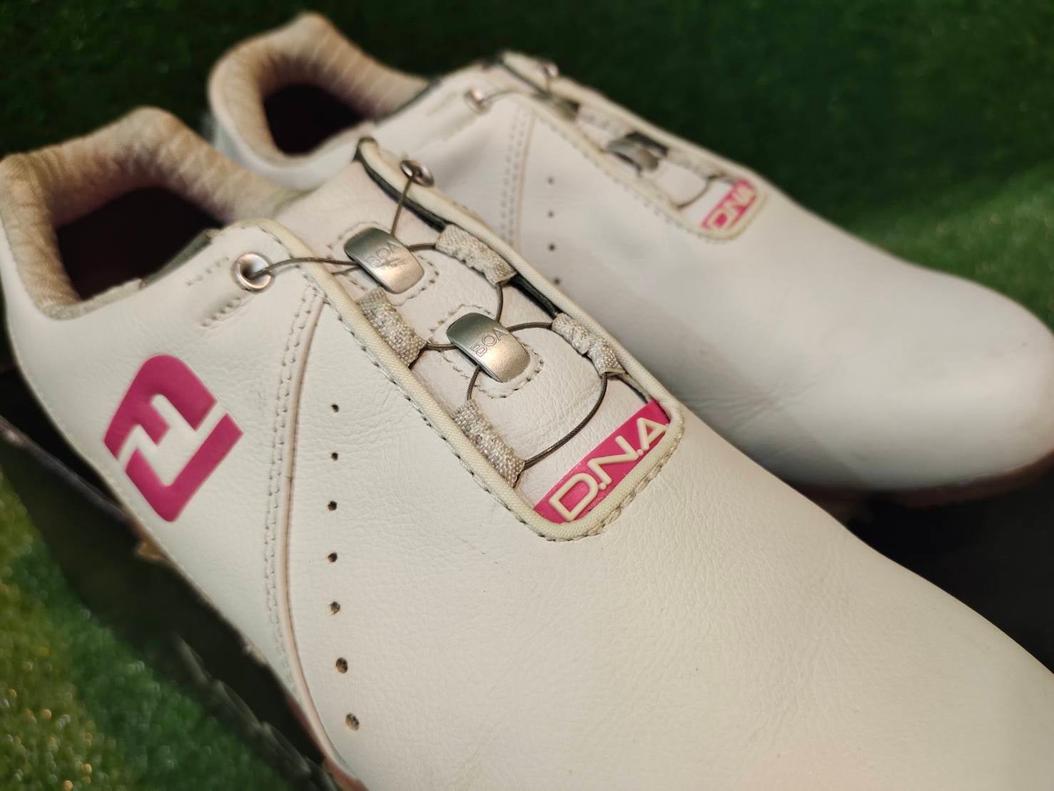 รองเท้ากอล์ฟ FOOTJOY DNA สำหรับสุภาพสตรี เบอร์ 6.5