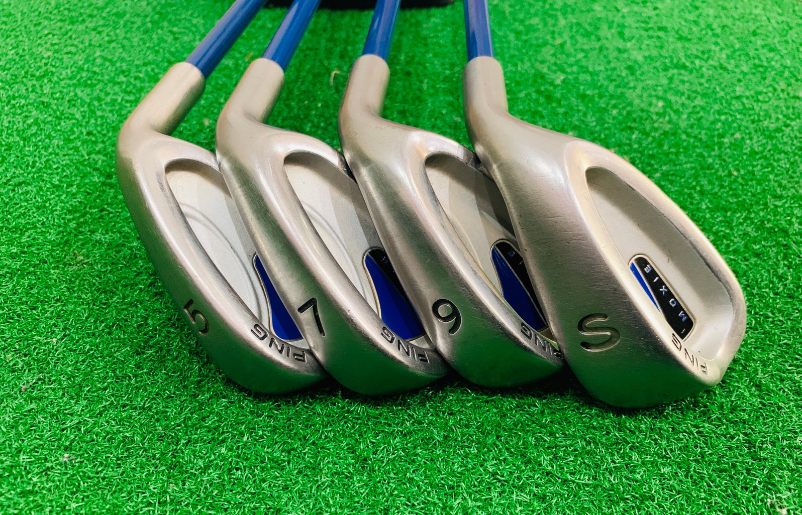 ชุดเหล็ก PING MOXIE เหมาะสำหรับเด็กช่วงอายุ 12 -15 ปี