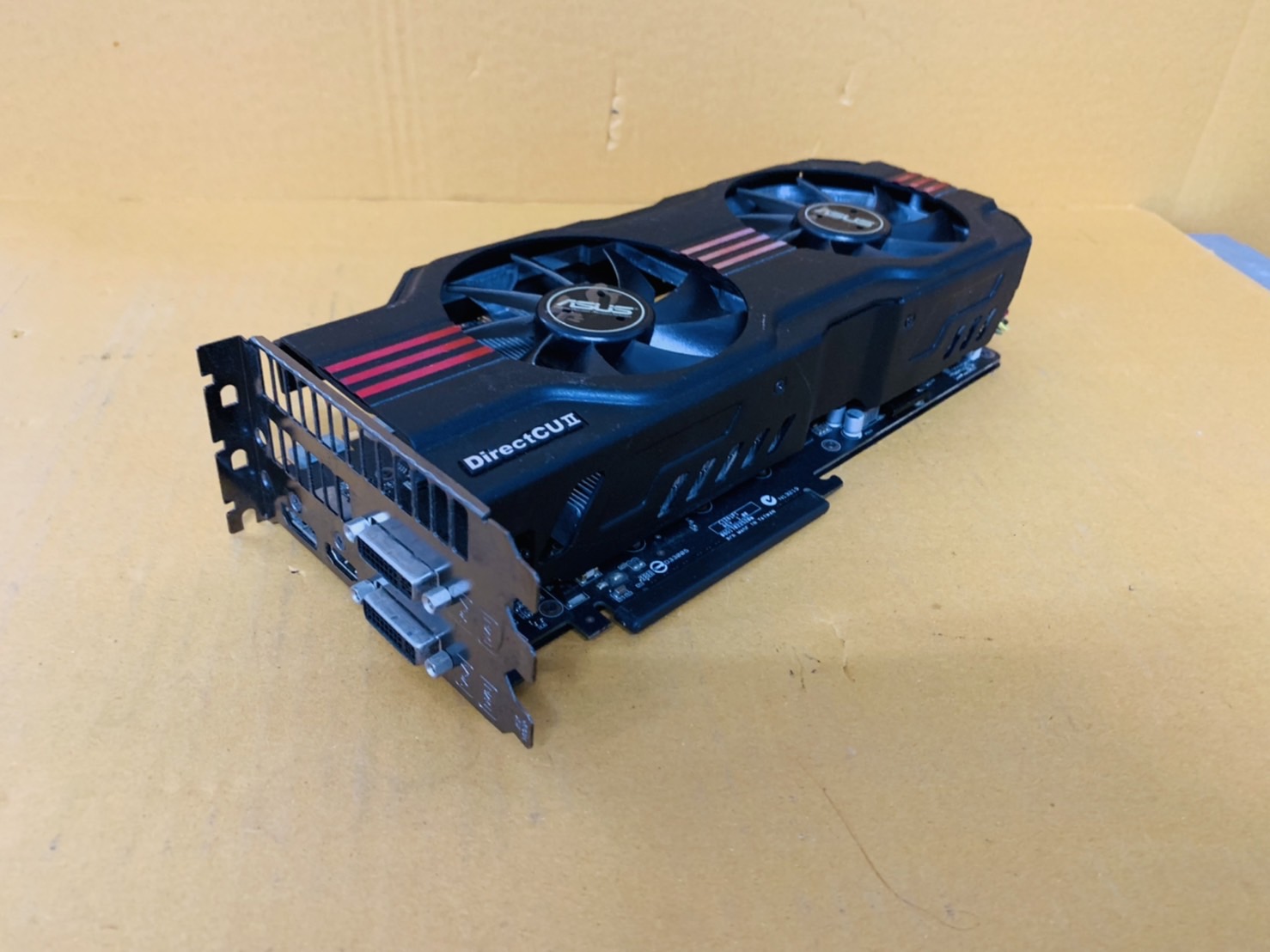 การ์ดจอ Asus GeForce GTX 580 DirectCu 2 1.5GB GDDR5 PCIe