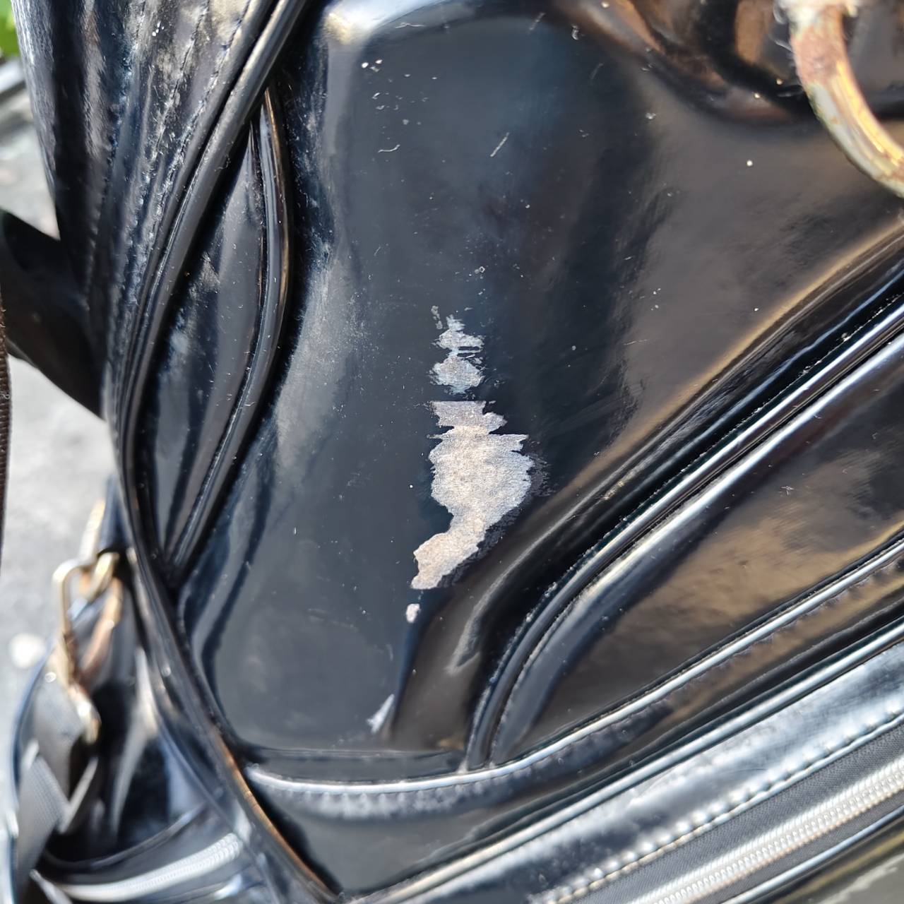 ถุงกอล์ฟ Titleist มือสอง ถุงหนังแก้ว วัสดุแข็งแรง ถุง TOUR ใบใหญ่ ใส่ของได้จุกๆ ตำหนิต่างๆตามในรูป