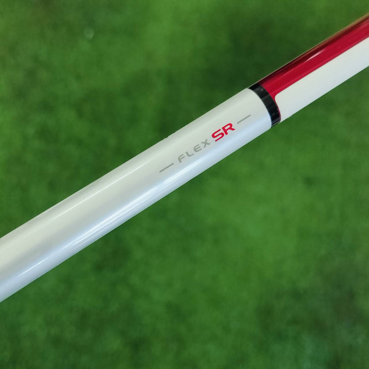 DRIVER TAYLORMADE R9 MAX องศา 9.5 ก้าน FUJIKURA MOTORE FLEX SR ตีไกลแบบเต็ม MAX รุ่น MAX หน้าเด้ง ไม้กอล์ฟพรีเมี่ยมมือสอง ของแท้ By NakaraLuxurious