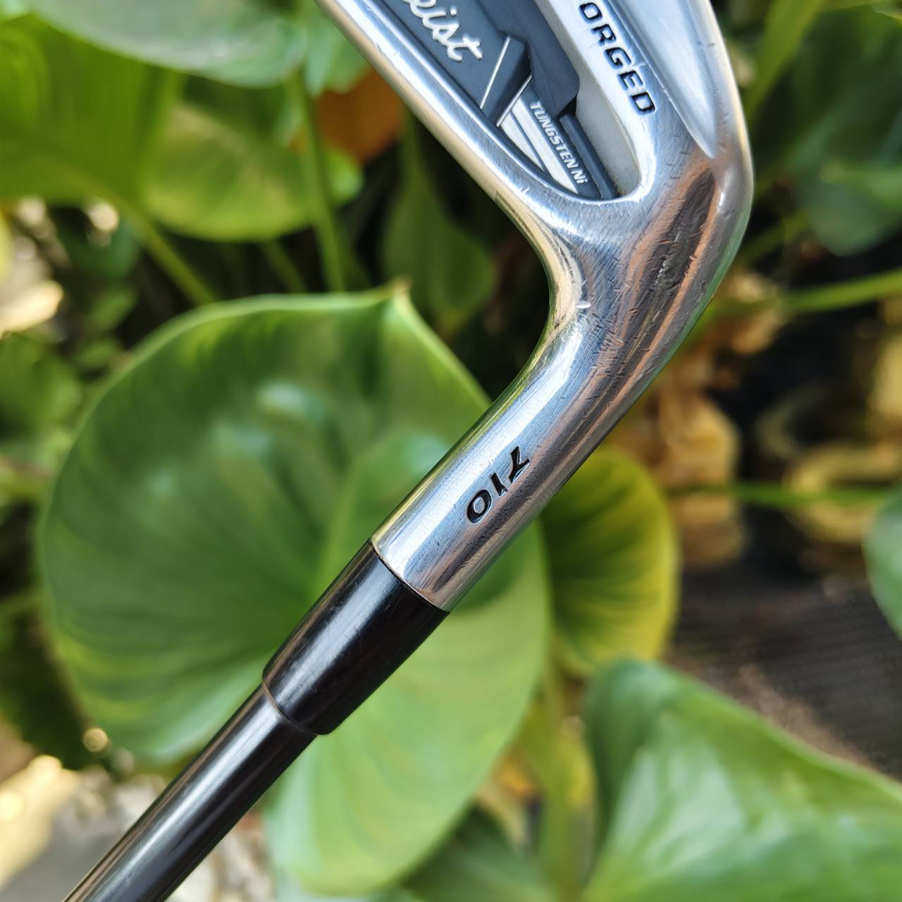 เหล็ก 4 Titleist AP2 710 FORGED DUAL CAVITY (โพรงคู่) : กระจายน้ำหนักไปที่บริเวณขอบของหัวเหล็ก