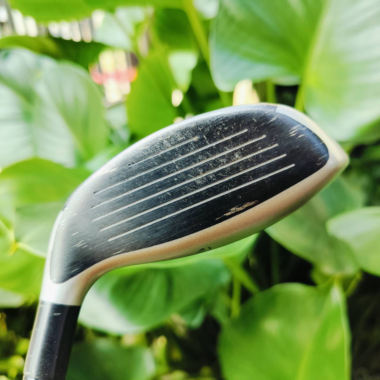 UT Taylormade SLDR S Rescue เบอร์ 3 องศา 19 ก้าน TM5 - 414 FLEX R รูปทรง shallow face ให้นักกอล์ฟแอดเดรส ได้อย่างมั่นใจและตีตัดผ่านอุปสรรคได้อย่างเฉียบ ไม้กอล์ฟพรีเมี่ยมมือสอง ของแท้ By NakaraLuxurious