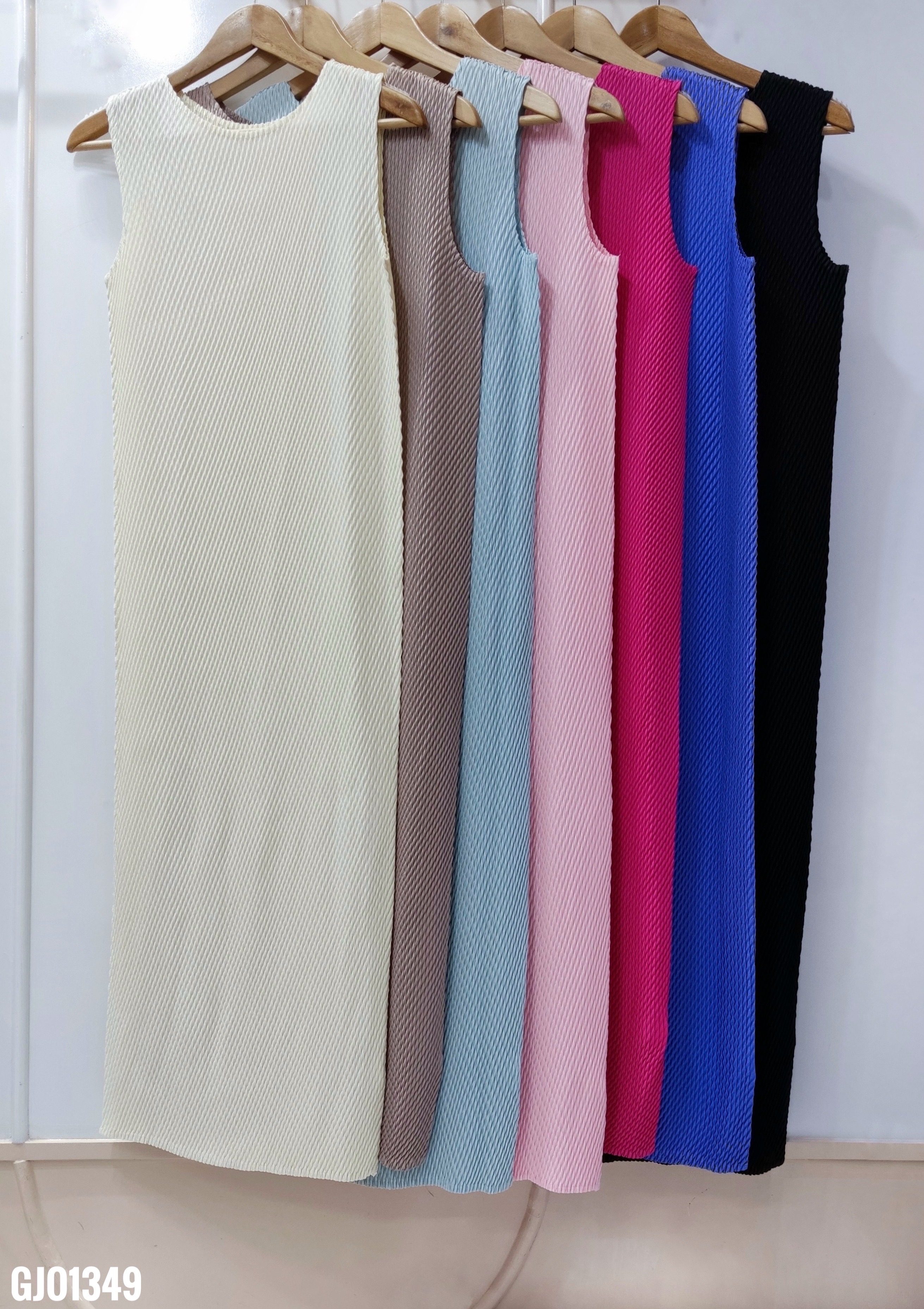2MUAY รุ่น GJO1349 เดรสอัดพลีทคุณภาพ SLEEVELESS DOUBLE PLEATED DRESS 7 สี FREE SIZE