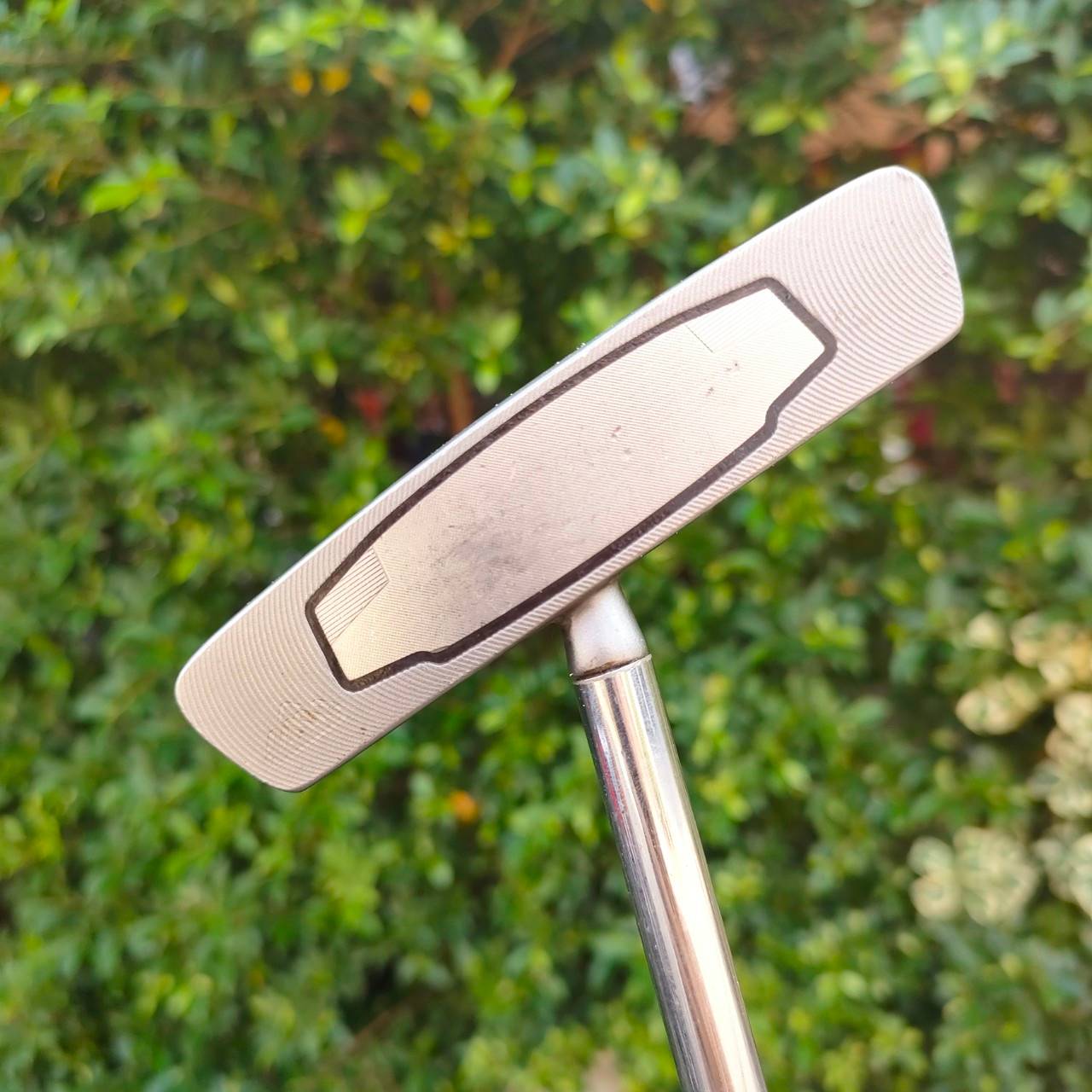 PUTTER PING IWI 1/2 CRAZ-E ความยาว 34 นิ้ว กริฟ SUPER STROKE ก้านแบบเจาะตรงกลาง CENTER พัตต์เล็งง่ายๆ เส้นสายตามองง่าย!! ไม้กอล์ฟมือสอง ของแท้ BY NakaraLuxurious