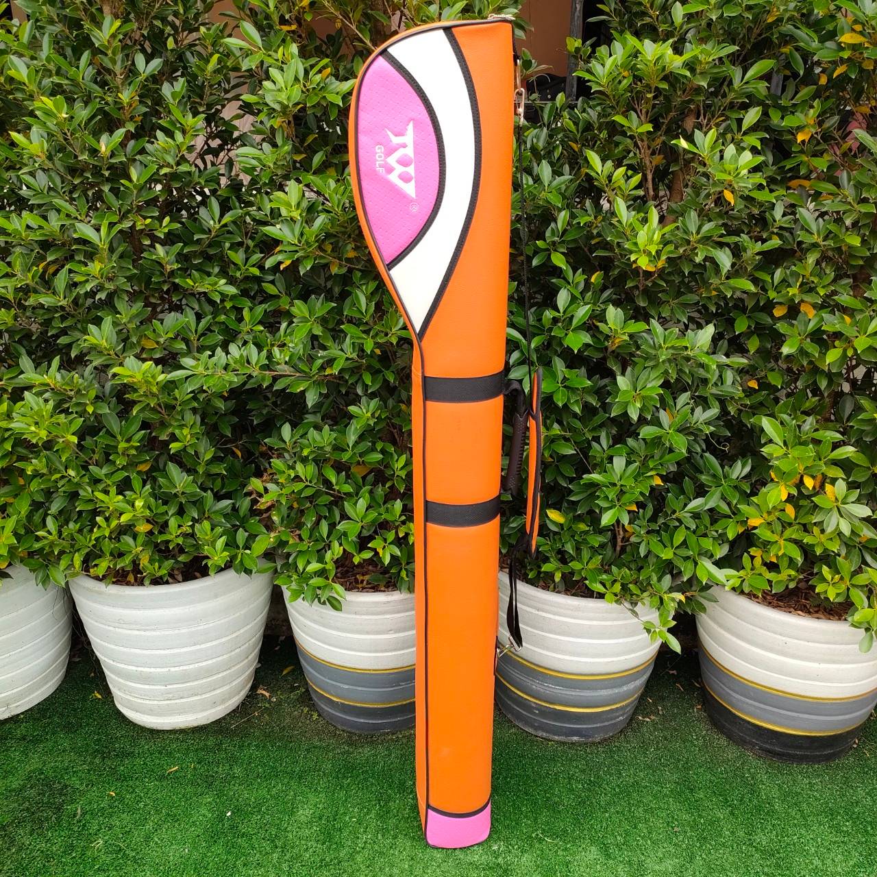 ถุงกอล์ฟ HALF SET TWGOLF มือสอง สภาพสมบูรณ์ เดิมๆเลยครับ งานเย็บพรีเมี่ยม