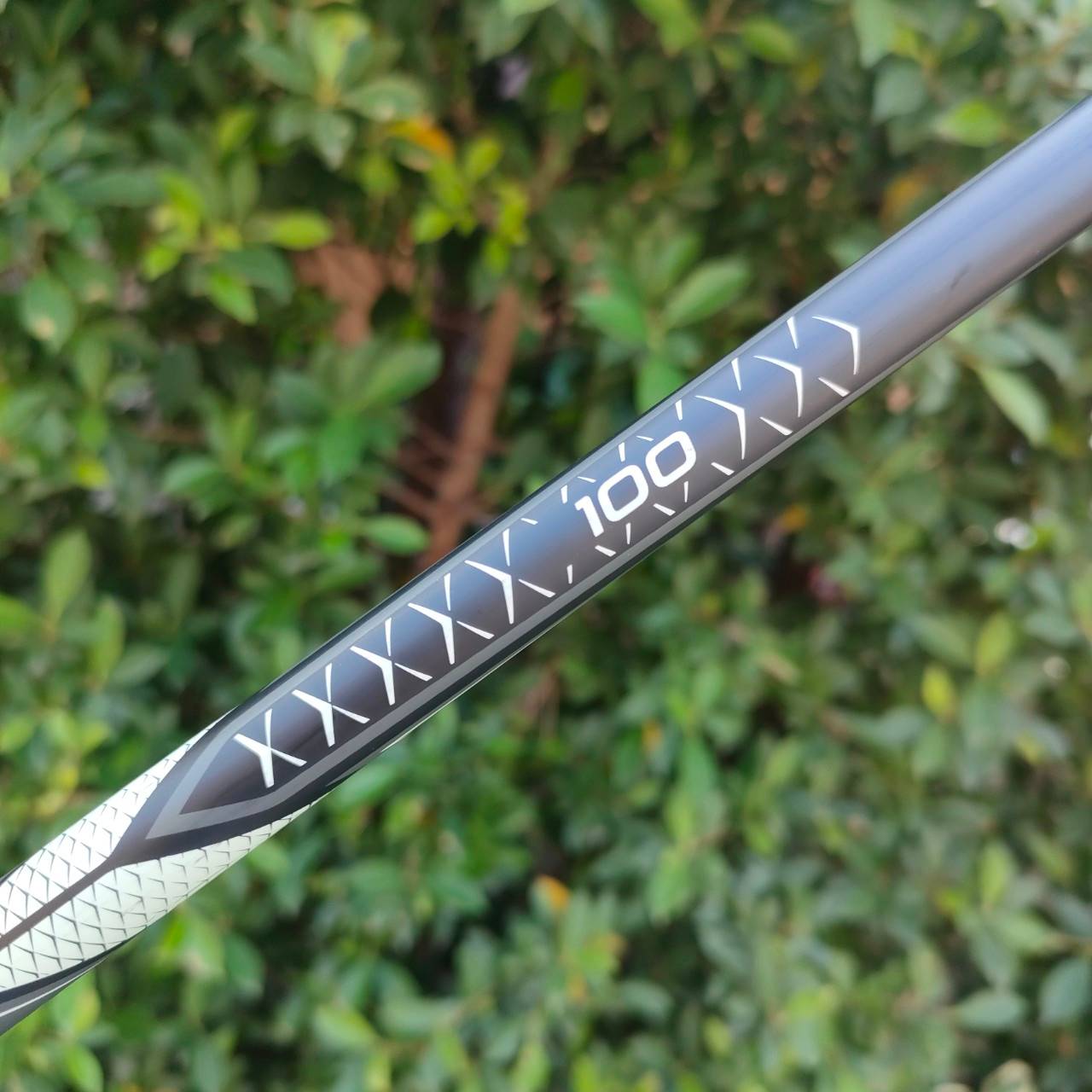 เหล็ก 6/7 INESIS 100 ก้าน 100 LIGHT FLEX R เป็นเหล็กกลาง แบรนด์ Decathlon ไม้กอล์ฟพรีเมี่ยมมือสอง By NakaraLuxurious