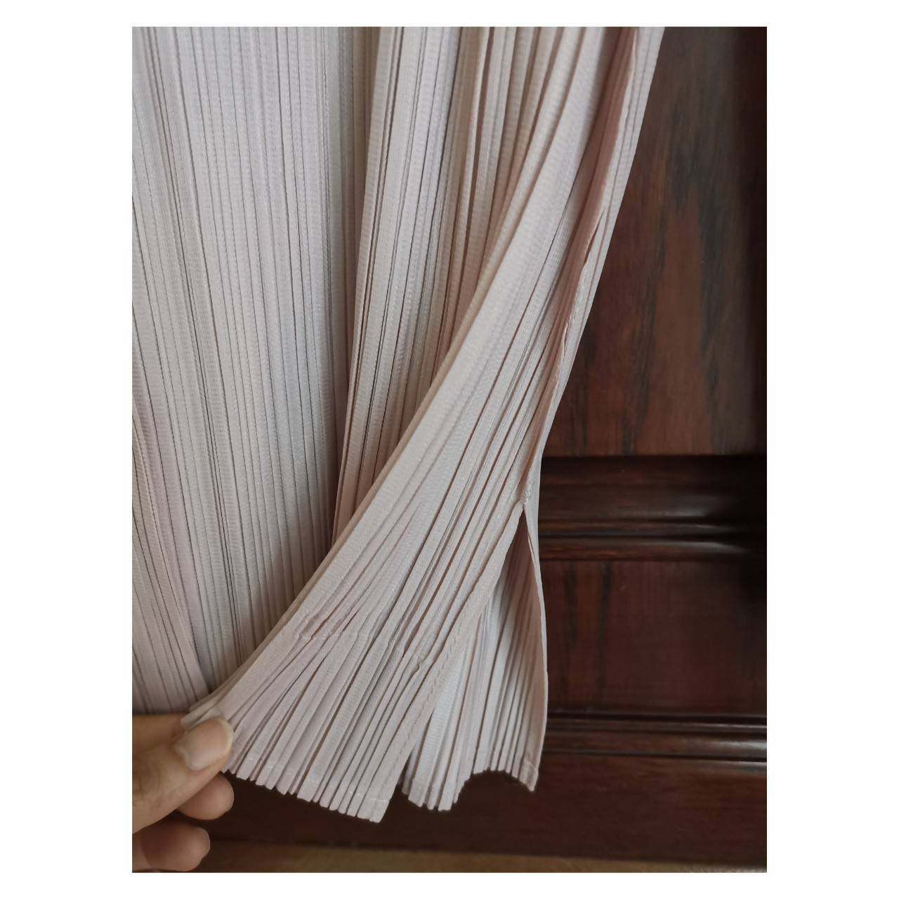 2MUAY รุ่น GJO7807 COLLAR PLEATED TOP เสื้ออัดพลีทงานคุณภาพ 2สี FREE SIZE