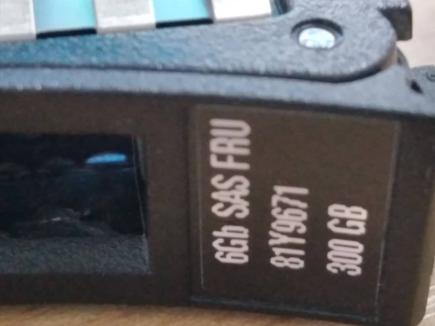 IBM 81Y9670 81Y9671 300GB 15K SAS 6Gbps 2.5" Hard Drive