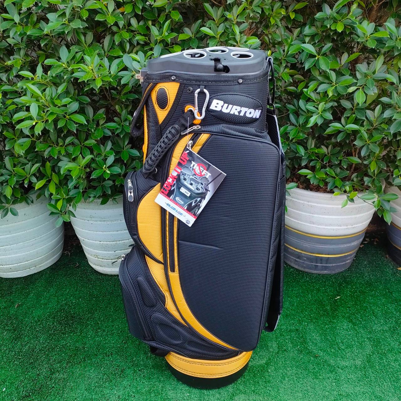 ❤️🔥❤️🔥❤️🔥ลดล้างสต๊อค❤️🔥❤️🔥❤️🔥 ** ถุงกอล์ฟ ของใหม่มือหนึ่ง มีตำหนิ โครงพลาสติกด้านในมีรอยแตก แต่ถุงใช้งานได้ปกติ**
