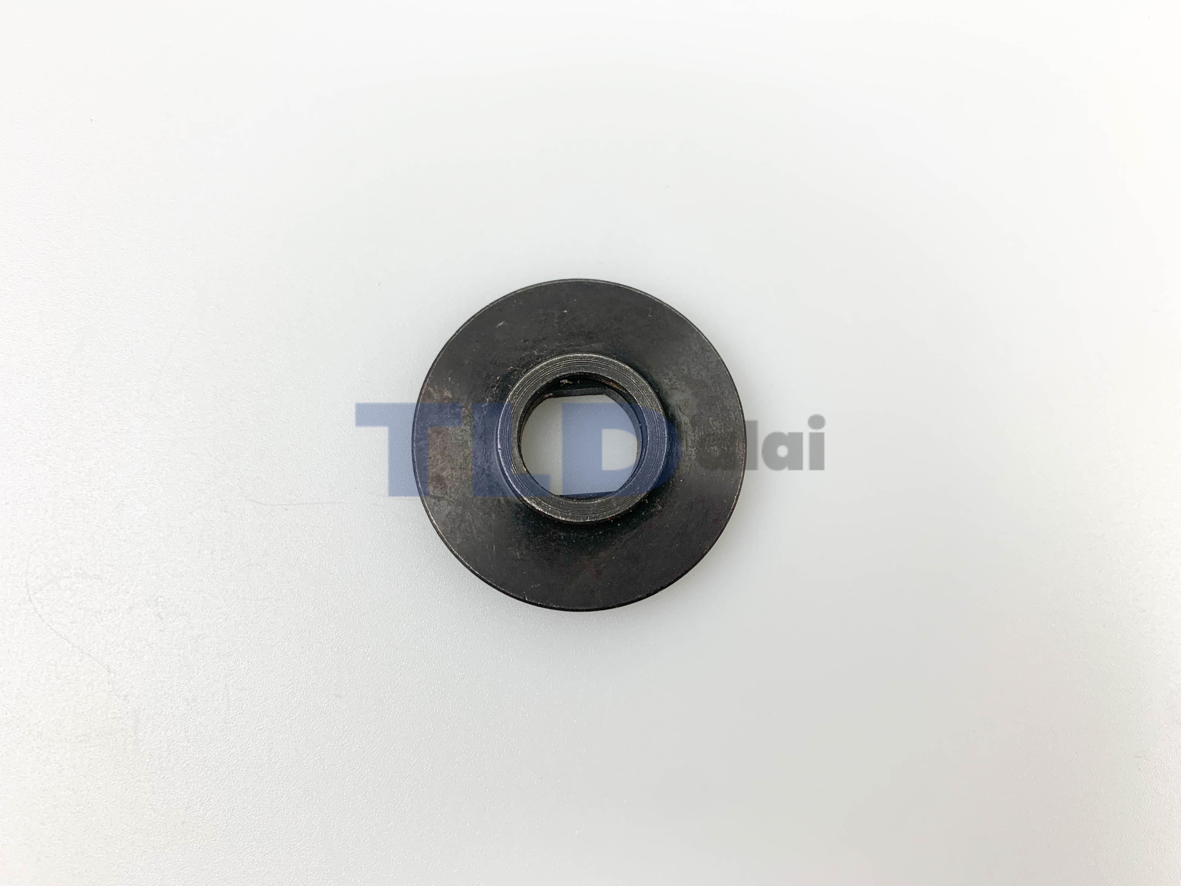ประกับใบ ตัวใน (แท้) ล็อคใบ เลื่อยวงเดือน Makita มากีต้า รุ่น N5900B #3 (224303-0) (อะไหล่แท้ 100%)