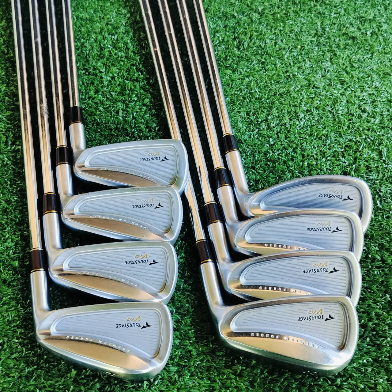 ชุดเหล็ก TOURSTAGE VIQ SUPER PREMIUM FORGED JAPAN มีเหล็ก 4 5 6 7 8 9 PW AW ก้าน NS PRO 950 WEDGE FLOW FLEX R ก้านดีอย่างมาก เหล็กเบา ตีไกล และตีแม่นยำอย่างมาก ไม้กอล์ฟพรีเมี่ยมมือสอง ของแท้ By NakaraLuxurious