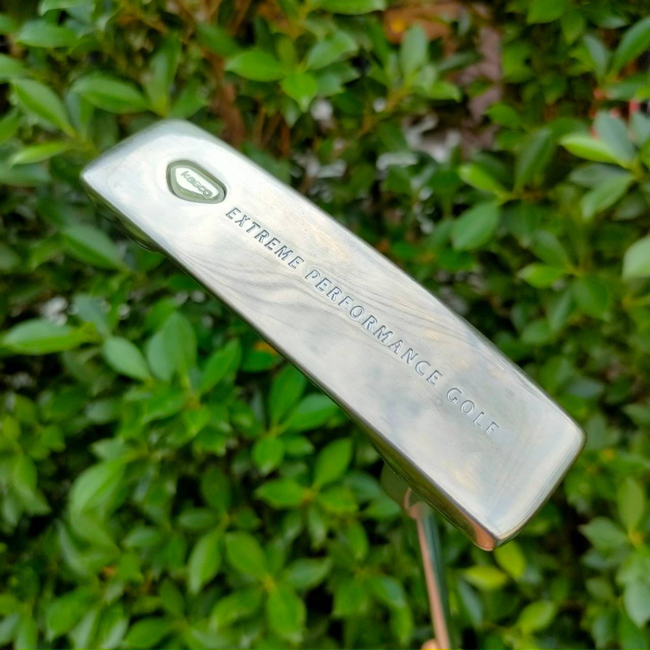 PUTTER KASO EXTREME PERFORMANCE GOLF ความยาว 34 นิ้ว หน้าไม้ เป็ลายพิเศษ เกาะไลน์แบบสุดๆ วัสดุสุดพรีเมี่ยม ทั้งนุ่มและเกาะไลน์ เป็นรุ่นพรีเมี่ยมของ KASCO MADE IN JAPAN
