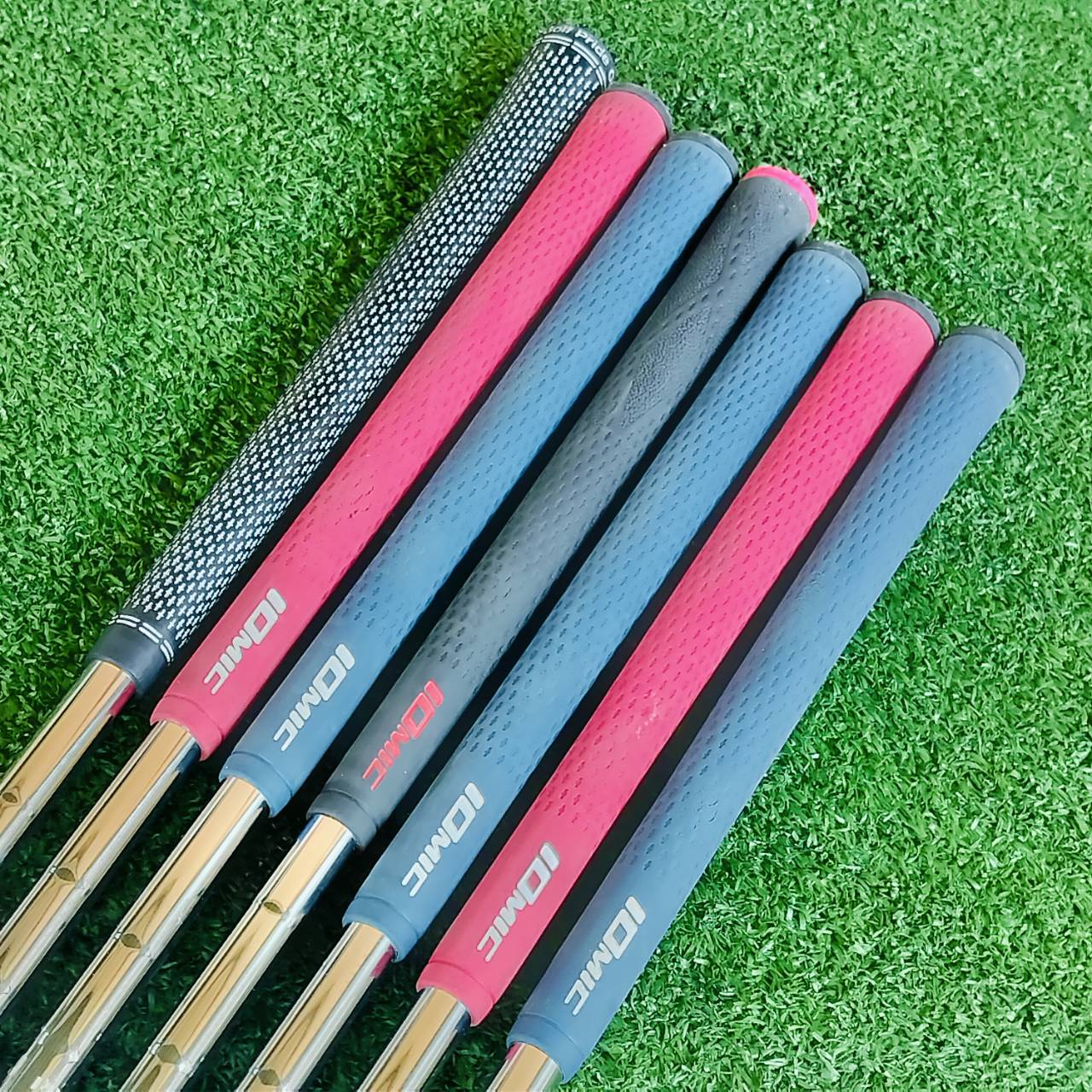 ชุดเหล็ก Titleist AP2 712 ชุดเหล็กประสิทธิภาพสมบูรณ์แบบ เหล็ก FORGED พรีเมี่ยม DUAL CAVITY ตีทั้งนุ่ม ง่าย และได้ระยะที่แม่นยำ ไม้กอล์ฟพรีเมี่ยมมือสอง ของแท้ By NakaraLuxurious