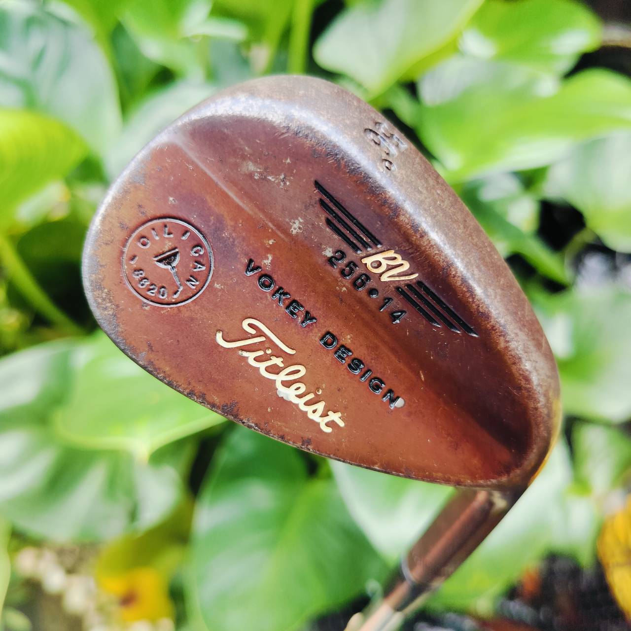 WEDGE TITLEIST VOKEY OIL CAN องศา 56 BOUNCE 14 ก้าน DYNAMIC GOLD FLEX WEDGE รุ่น OIL CAN ไม่เคลือบผิว ทำให้ได้ฟีลลิ่งของ WEDGE เต็มที่ ไม้กอล์ฟพรีเมี่ยมมือสอง ของแท้ By NakaraLuxurious