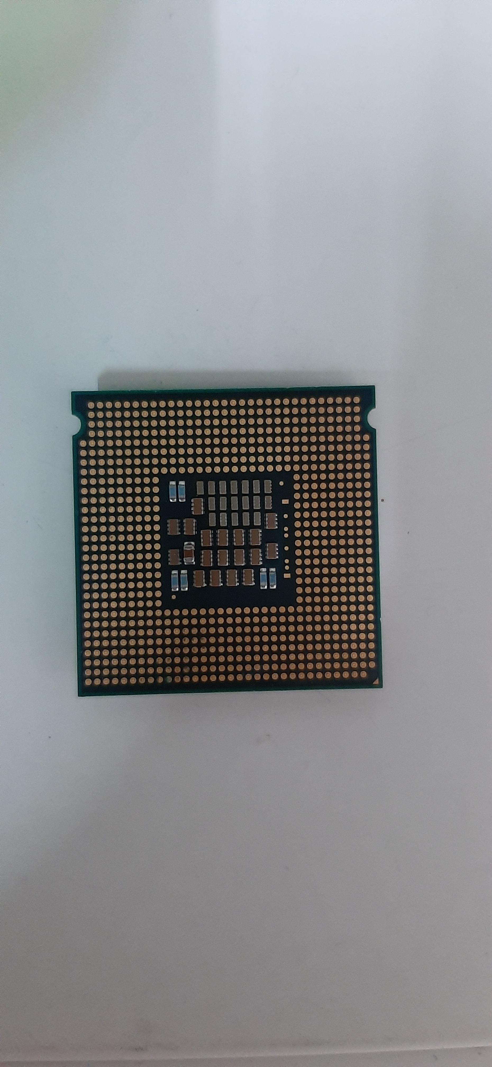 ซีพียูอะไหล่มือสอง Intel Xeon 5148 LGA771 (2.3 GHz 2Cores 2Threads)ประกันร้าน 1 เดือน
